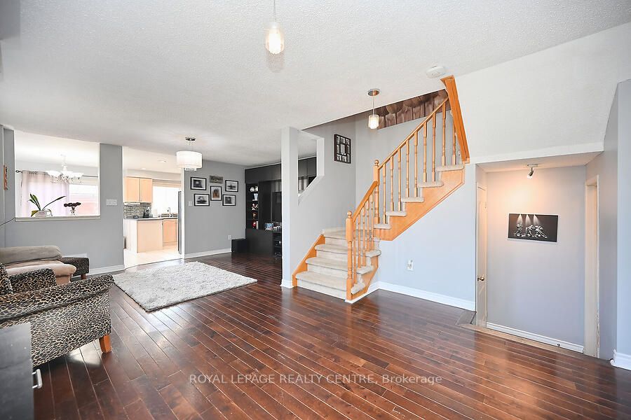 3 Lake Louise Drive
