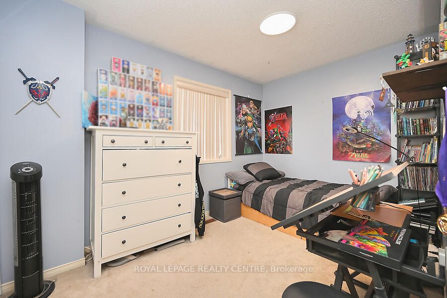 3 Lake Louise Drive