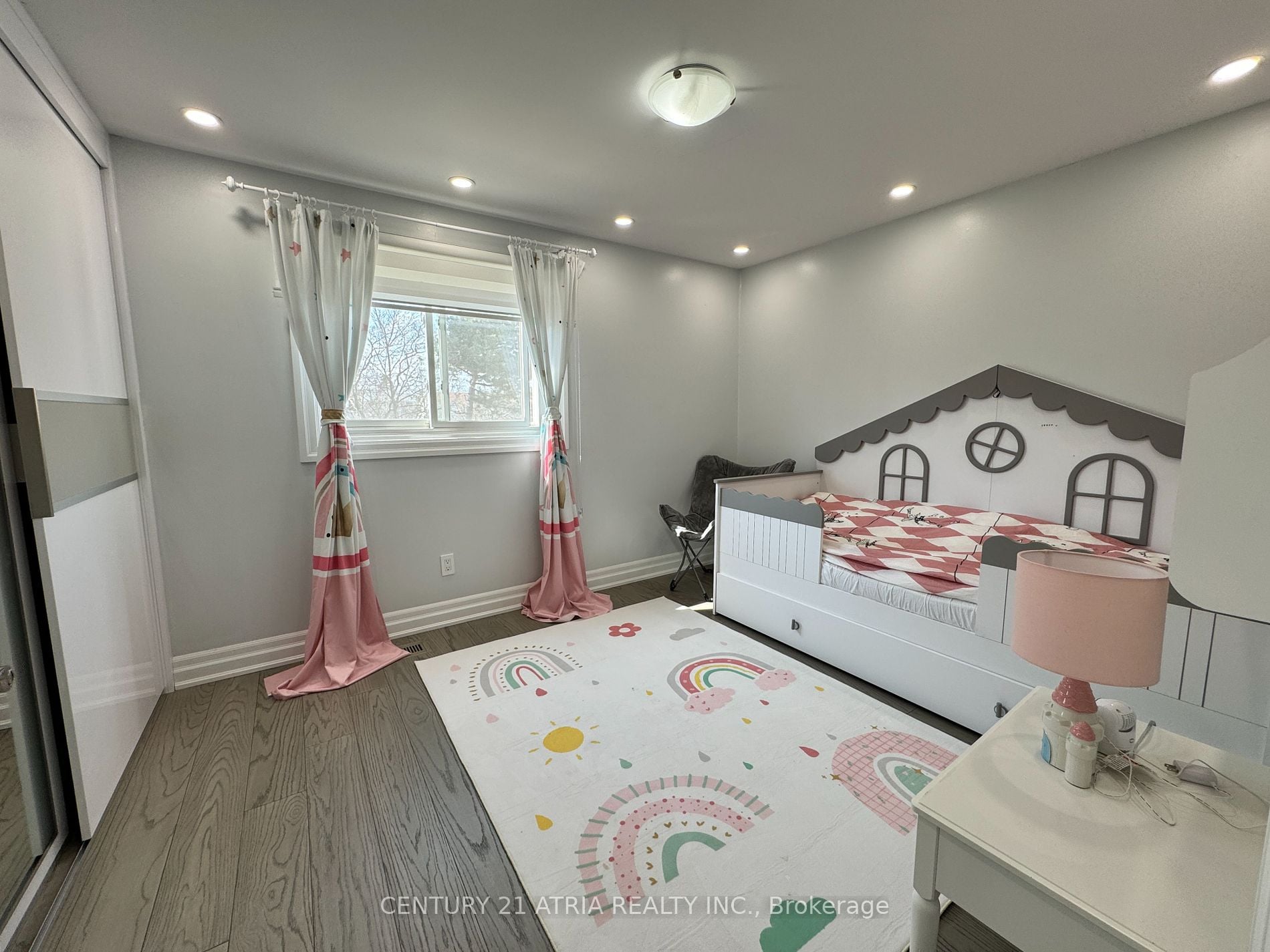 2545 Windjammer Road