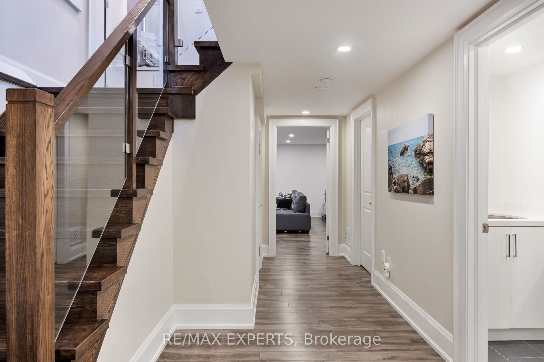 5 Dartmouth Cres