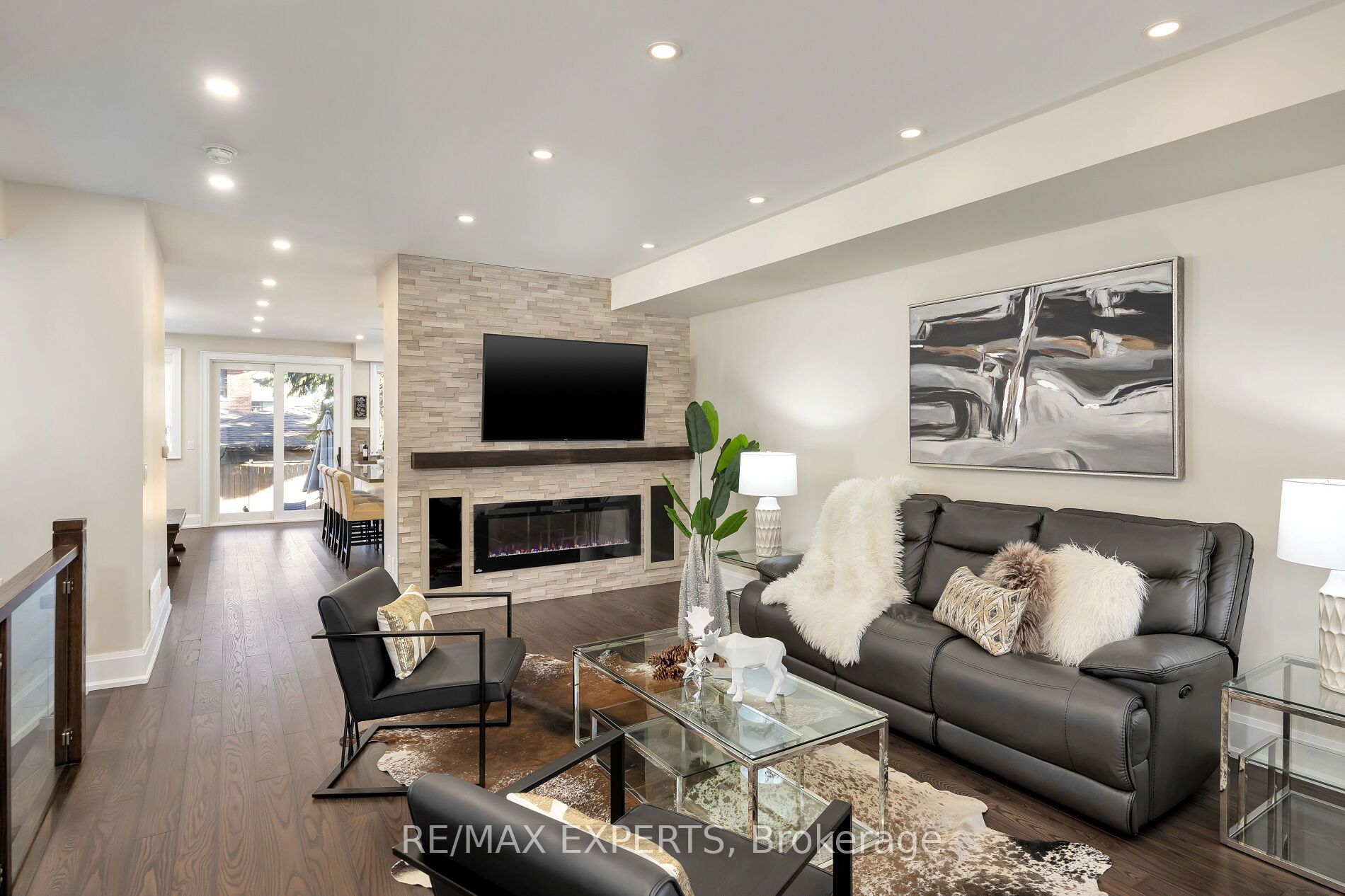 5 Dartmouth Cres