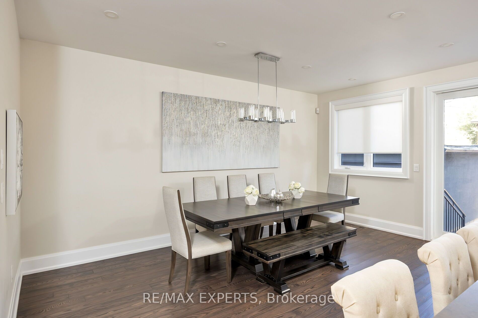 5 Dartmouth Cres