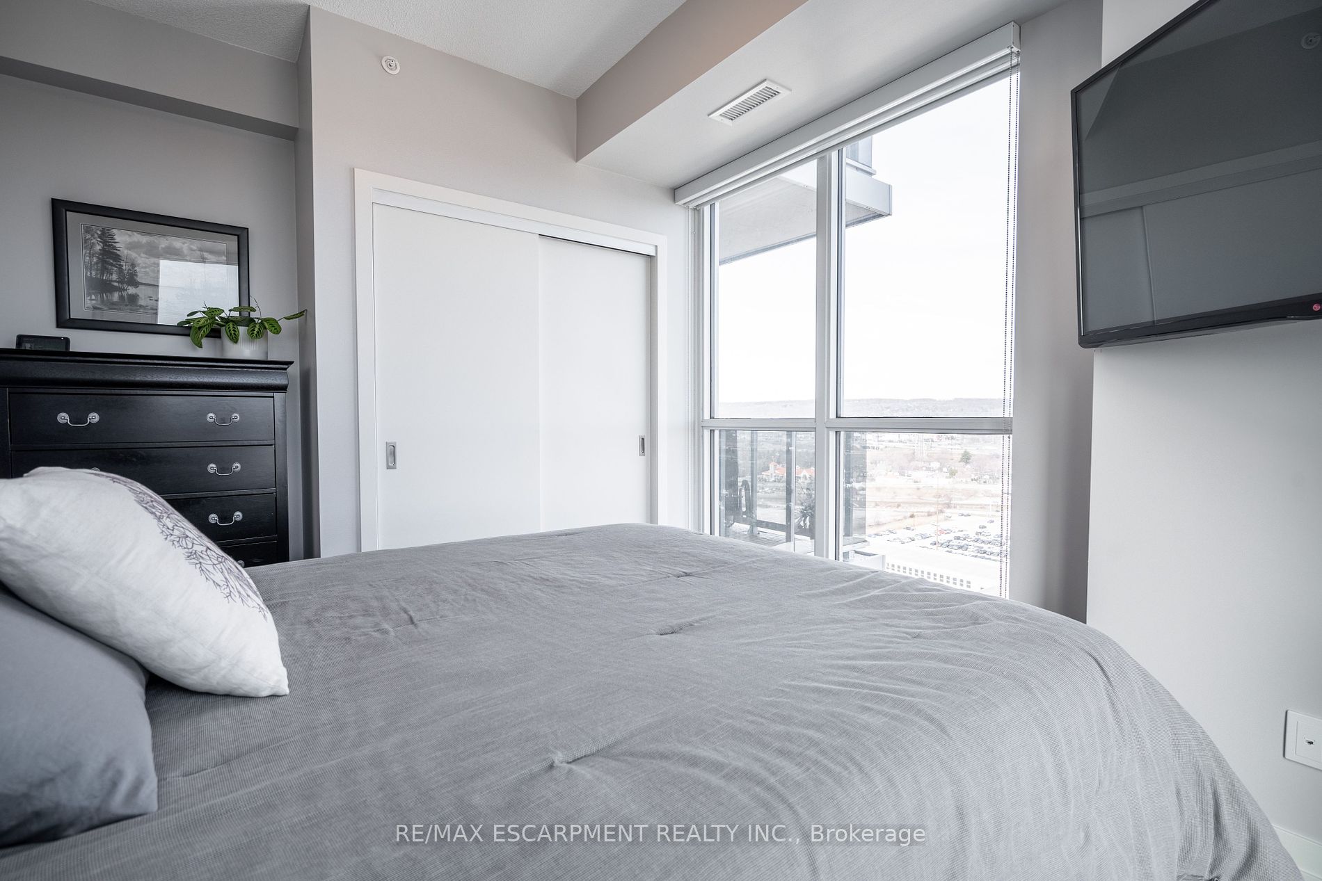 2093 Fairview Street #1902