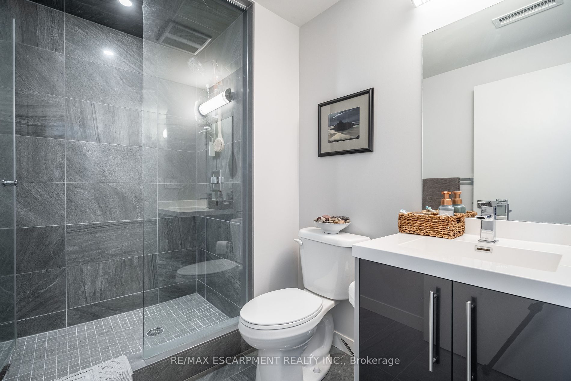 2093 Fairview Street #1902
