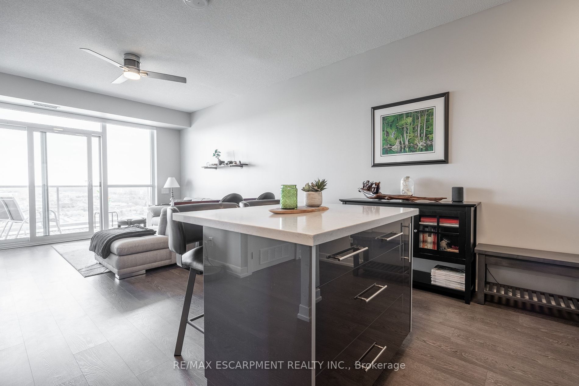 2093 Fairview Street #1902