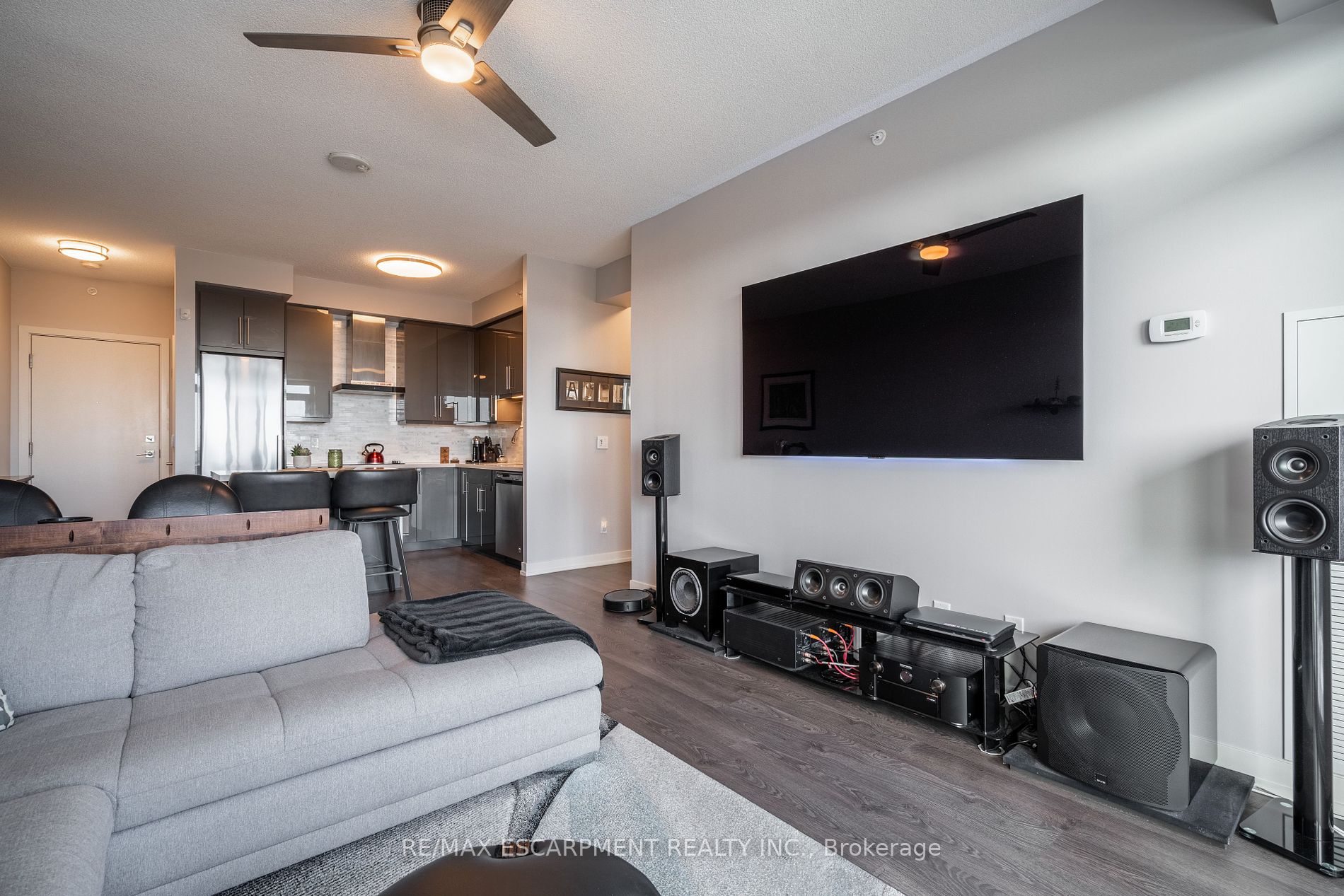 2093 Fairview Street #1902