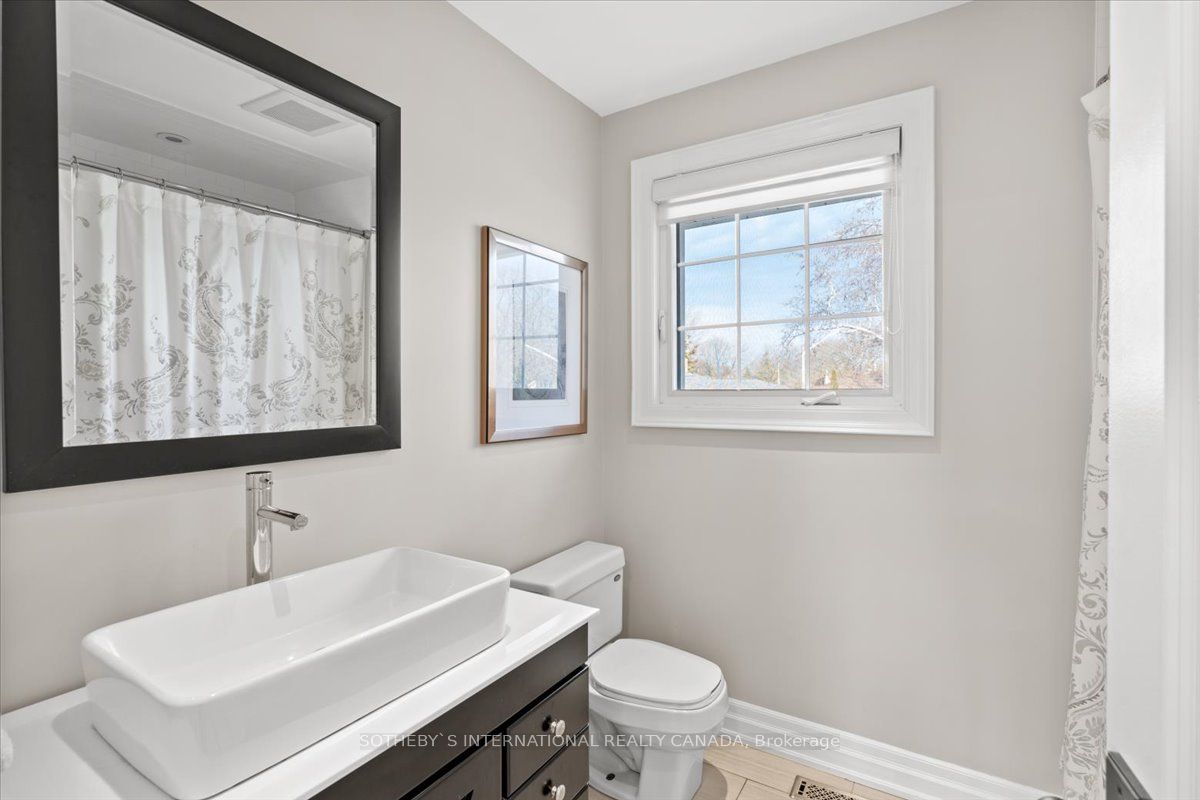 7 Kenning Place