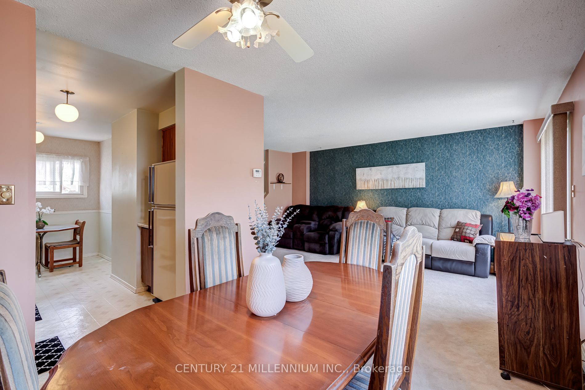 22 Mitchell Ave