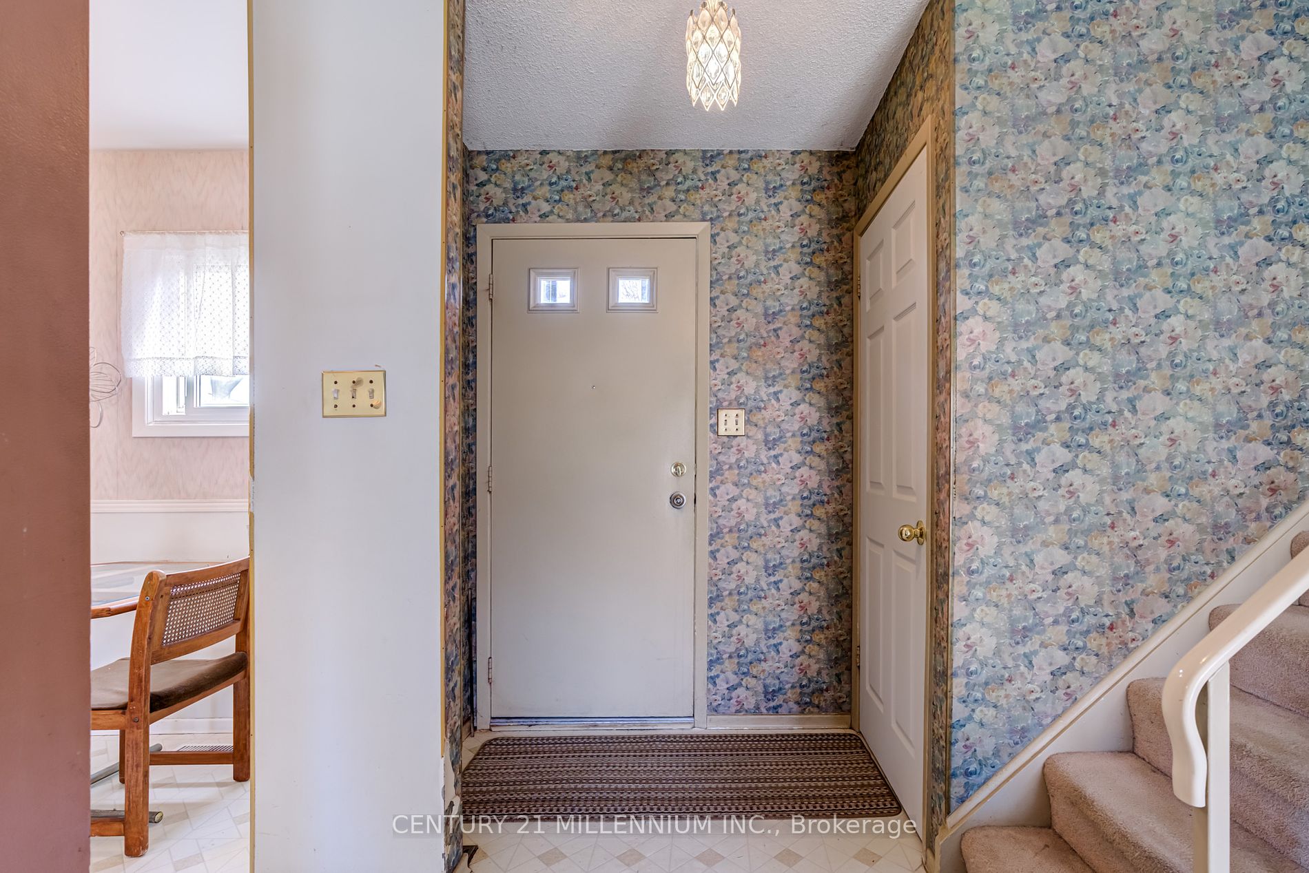22 Mitchell Ave