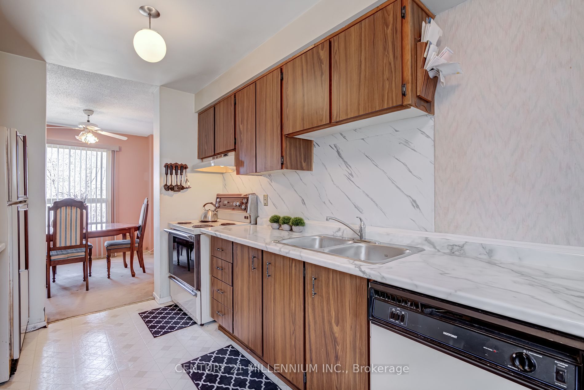 22 Mitchell Ave