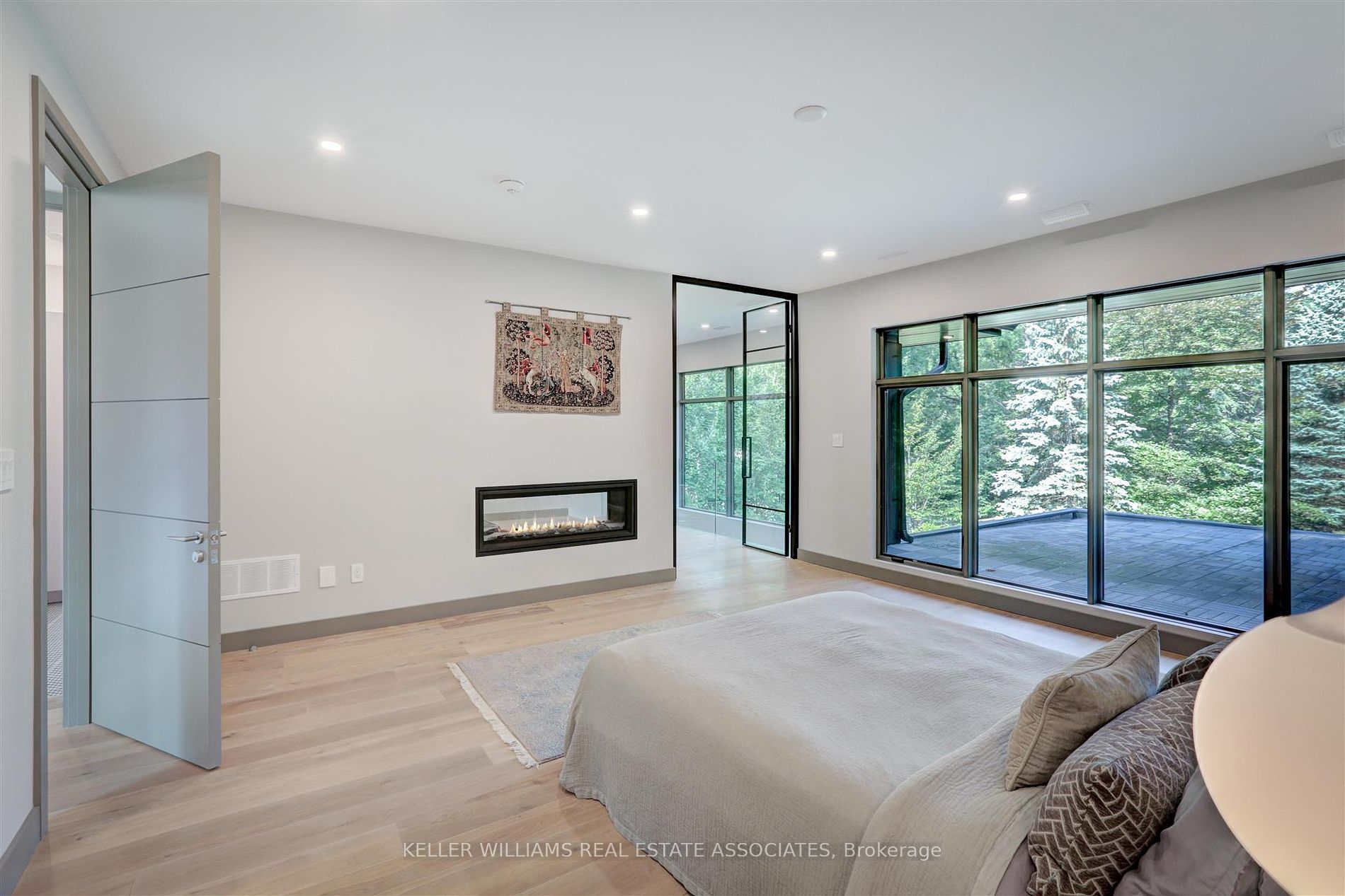 99 Veronica Drive