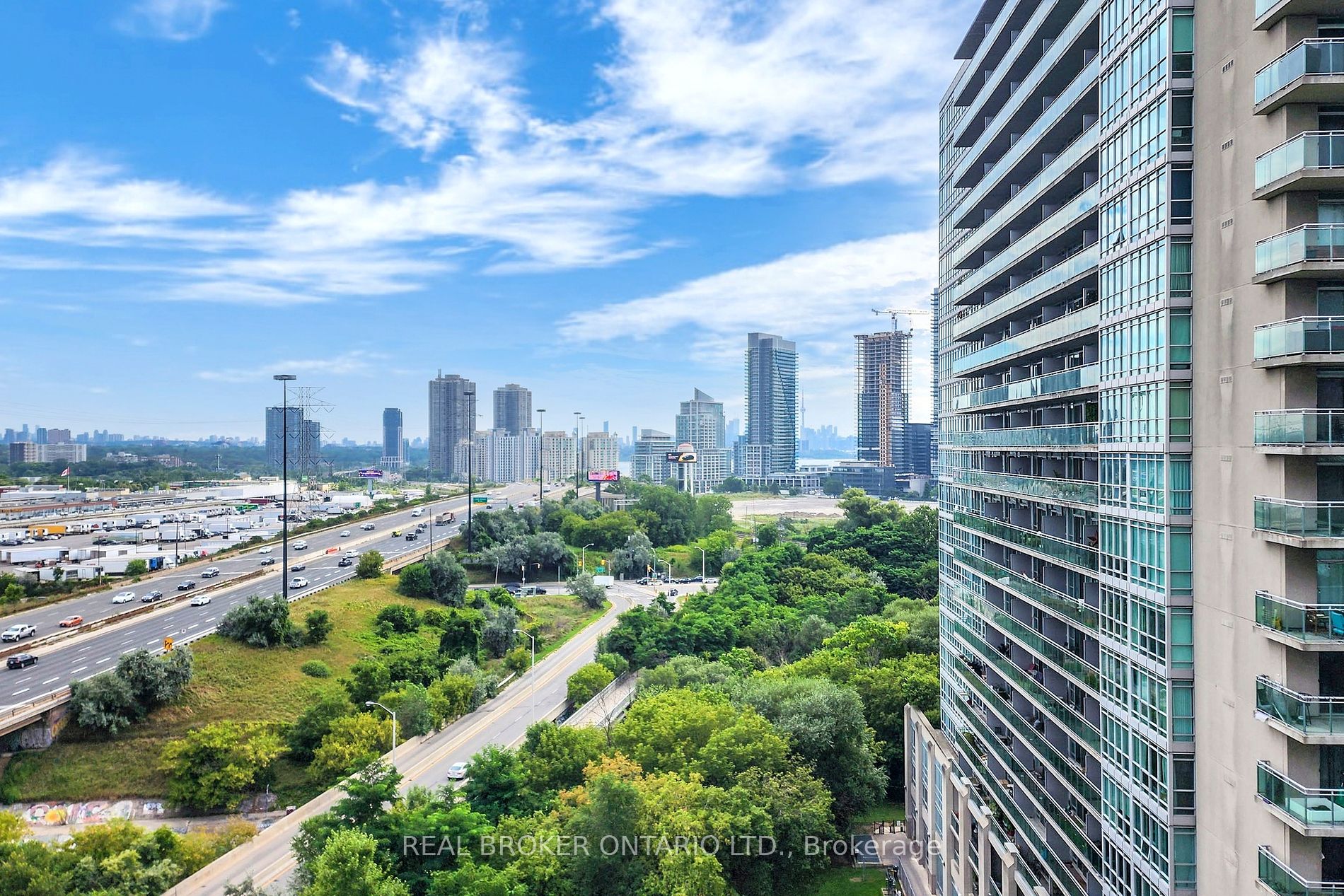 250 Manitoba Street, #728