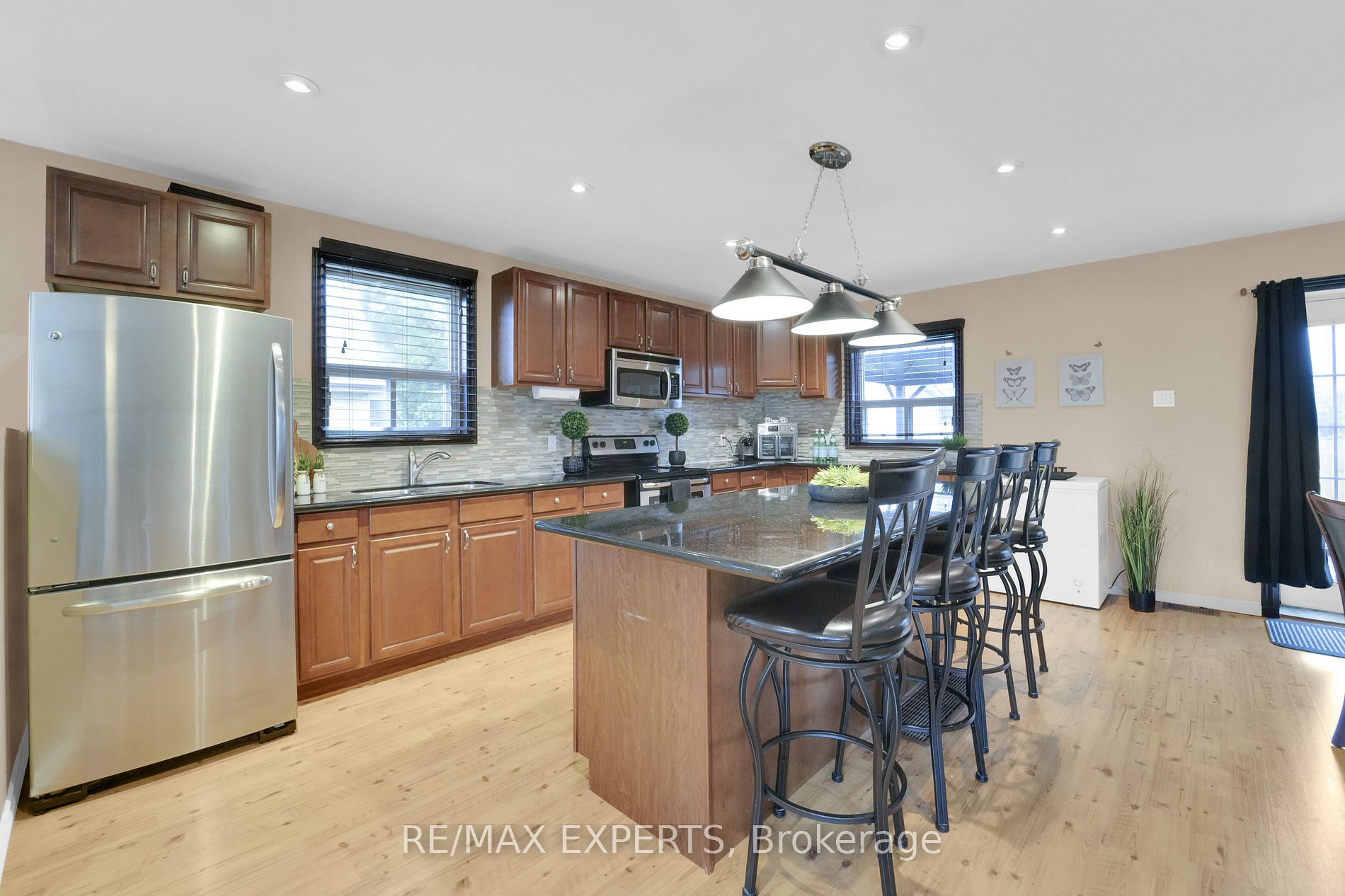 2504 Donnavale Drive