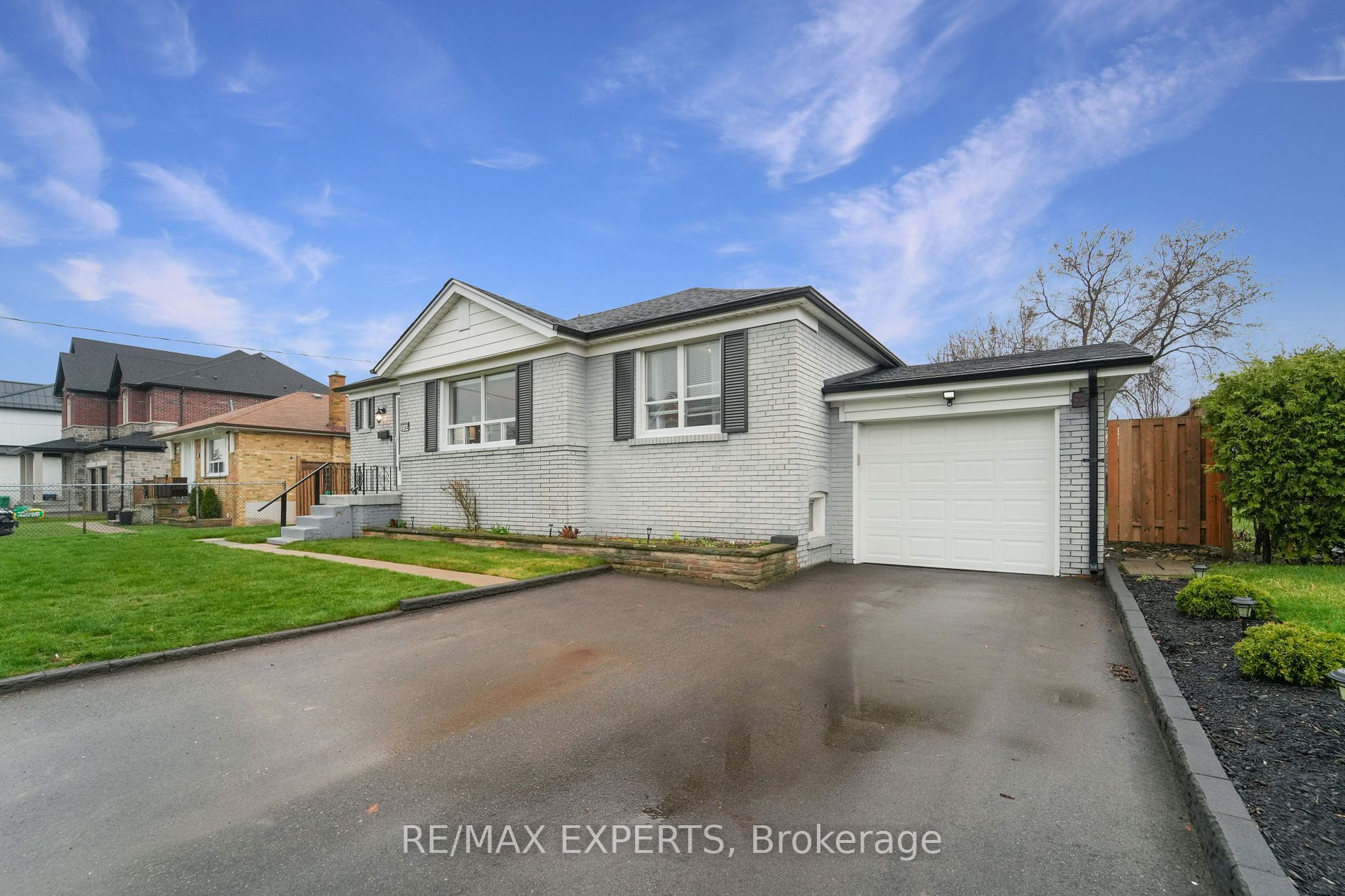 2504 Donnavale Drive