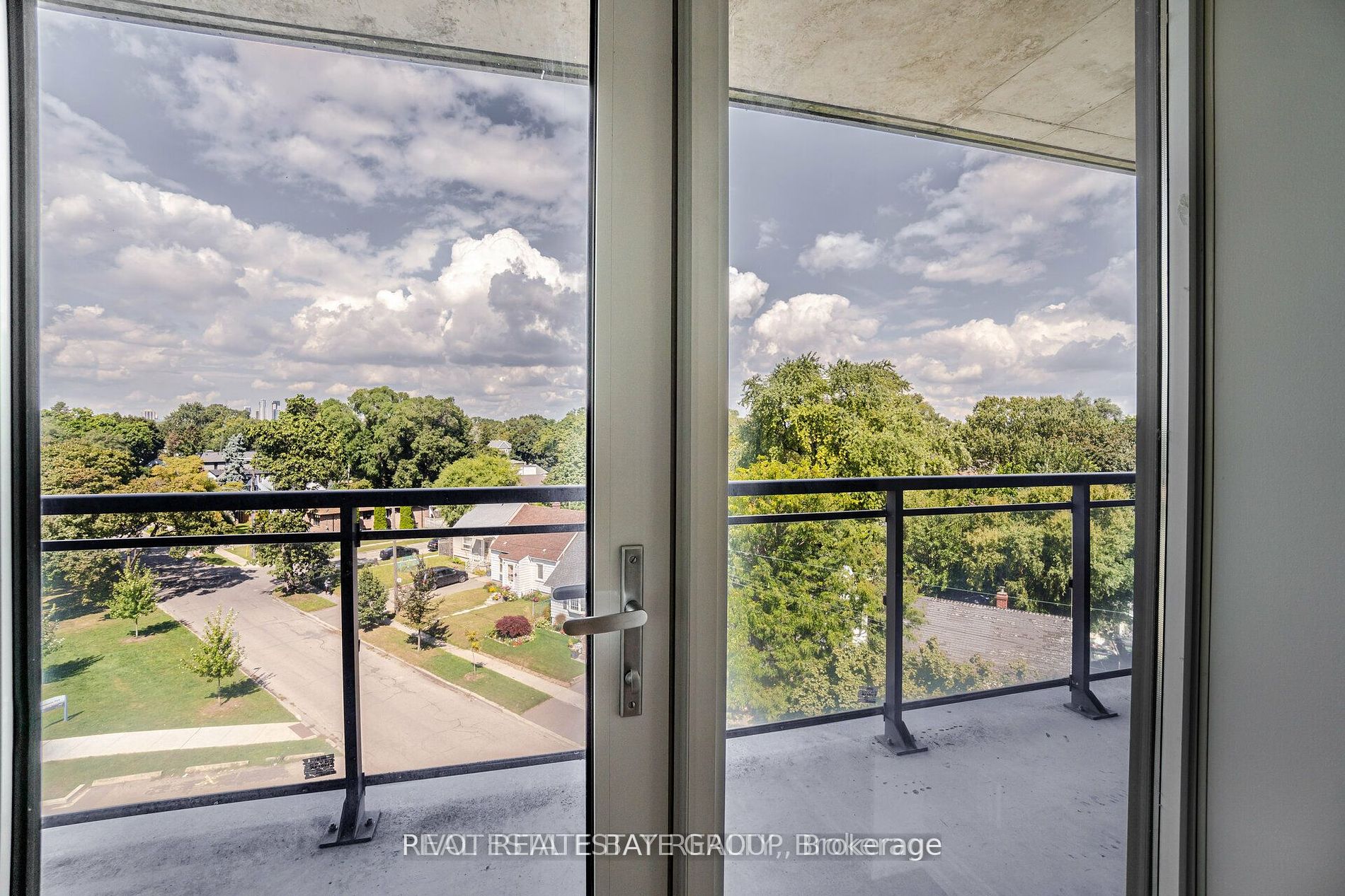 760 The Queensway, #504