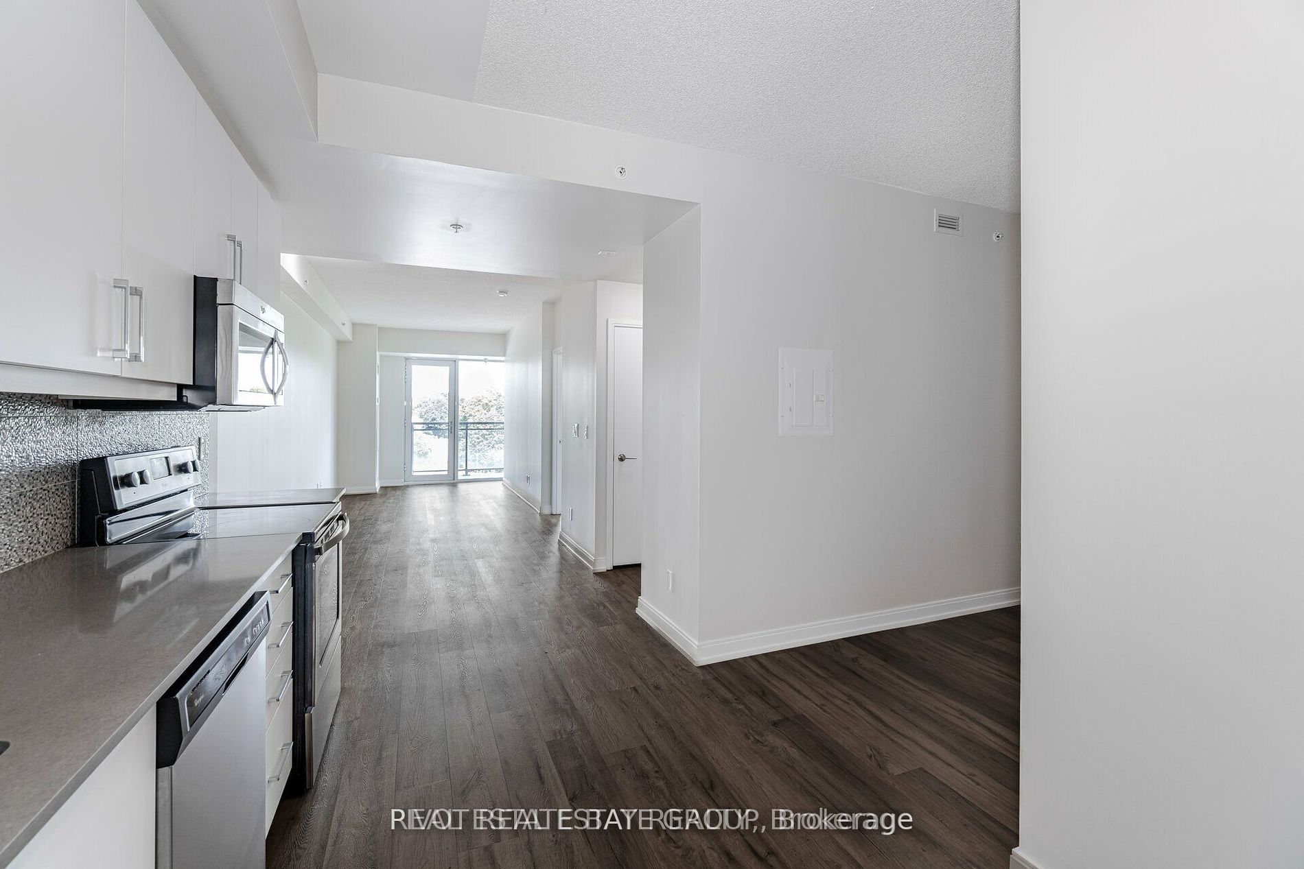 760 The Queensway, #504