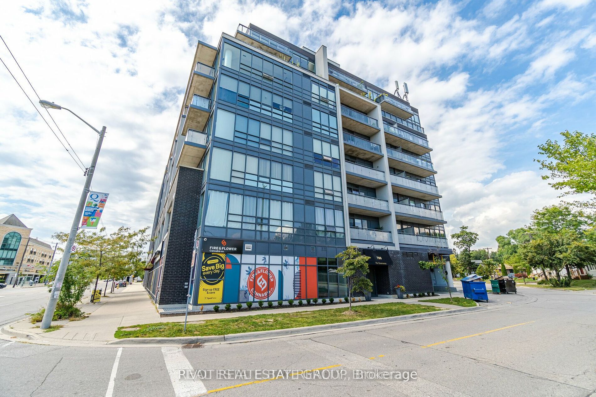 760 The Queensway, #504