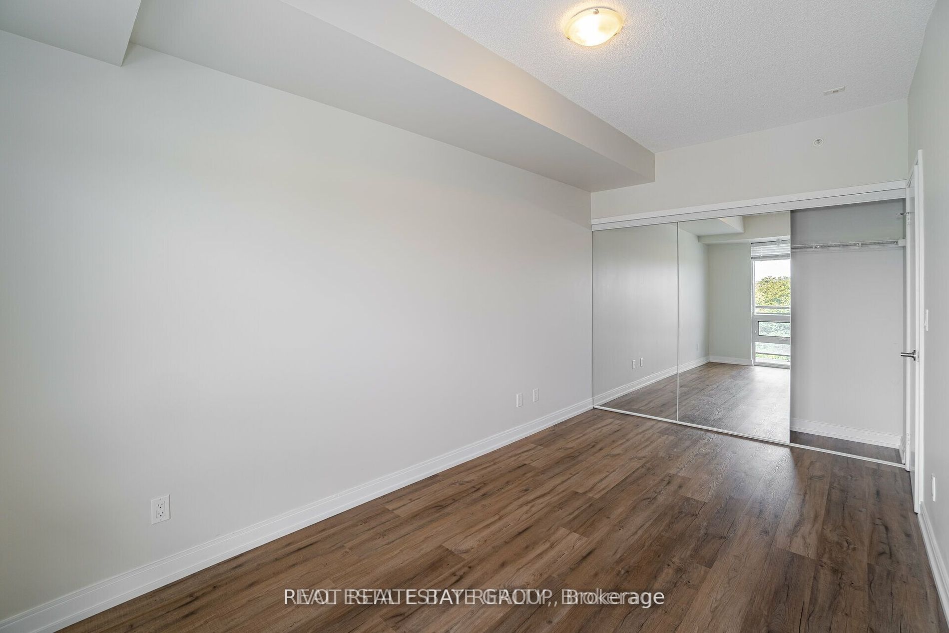 760 The Queensway, #504