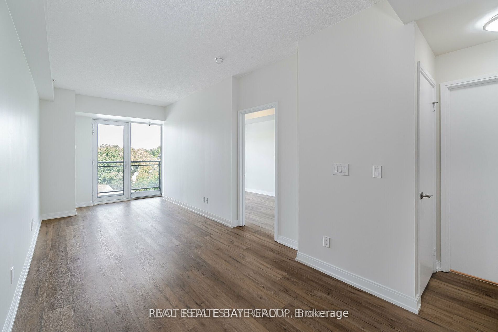 760 The Queensway, #504