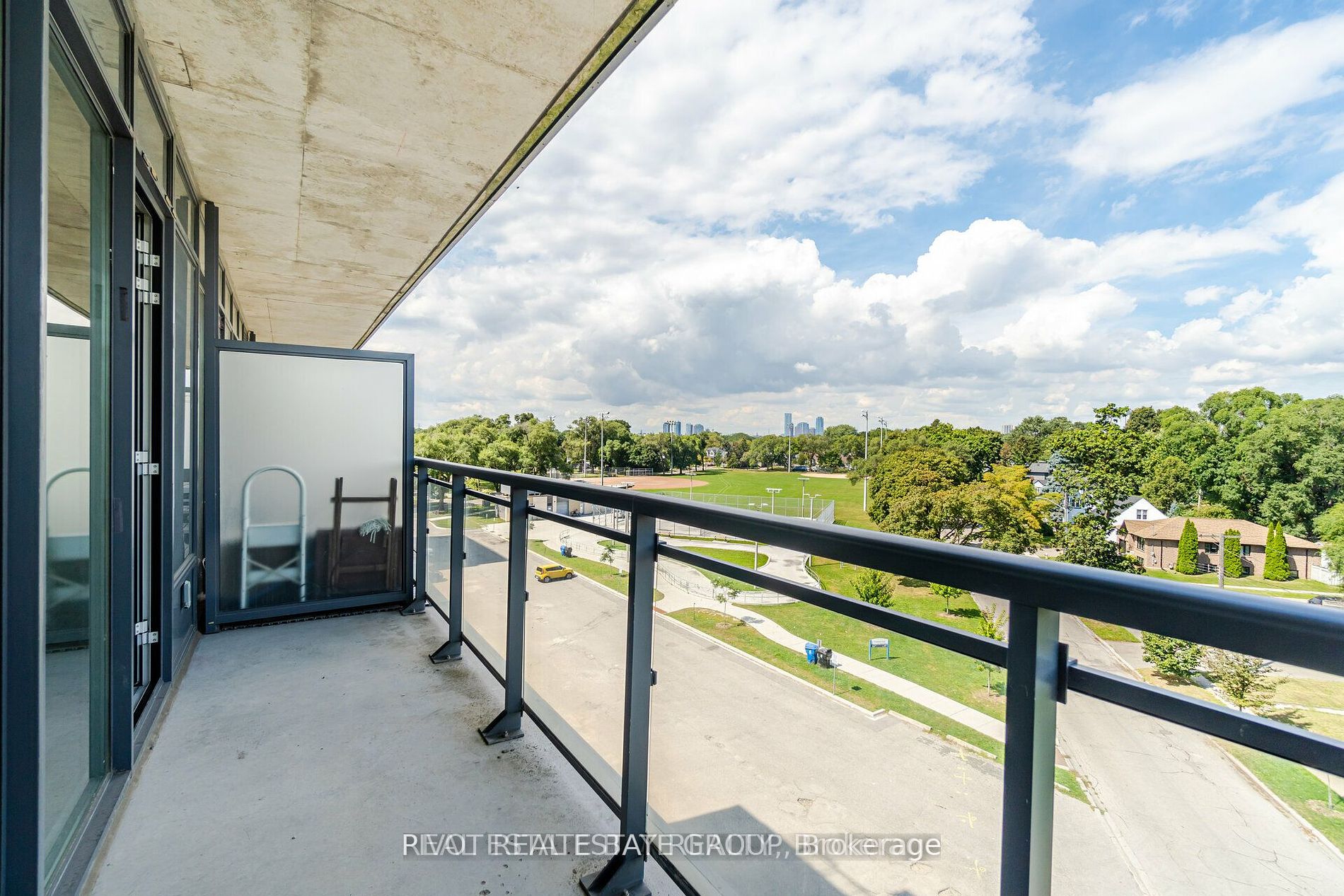 760 The Queensway, #504