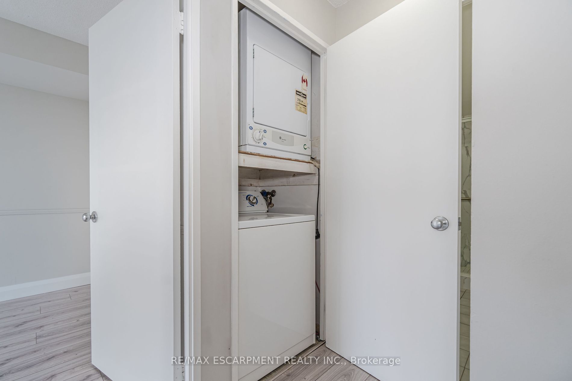 4185 Shipp Dr, #512