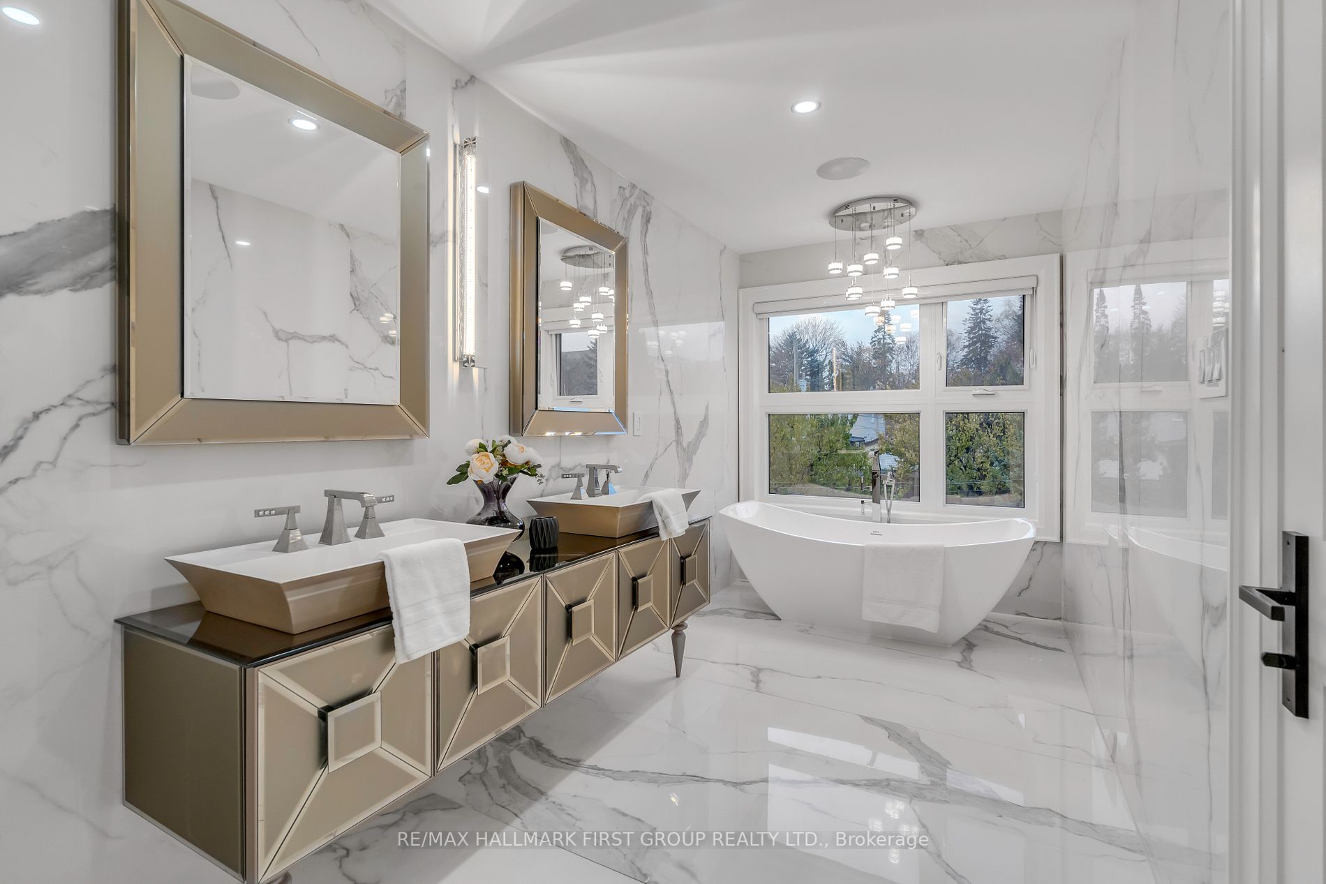 246 Edenbridge Drive