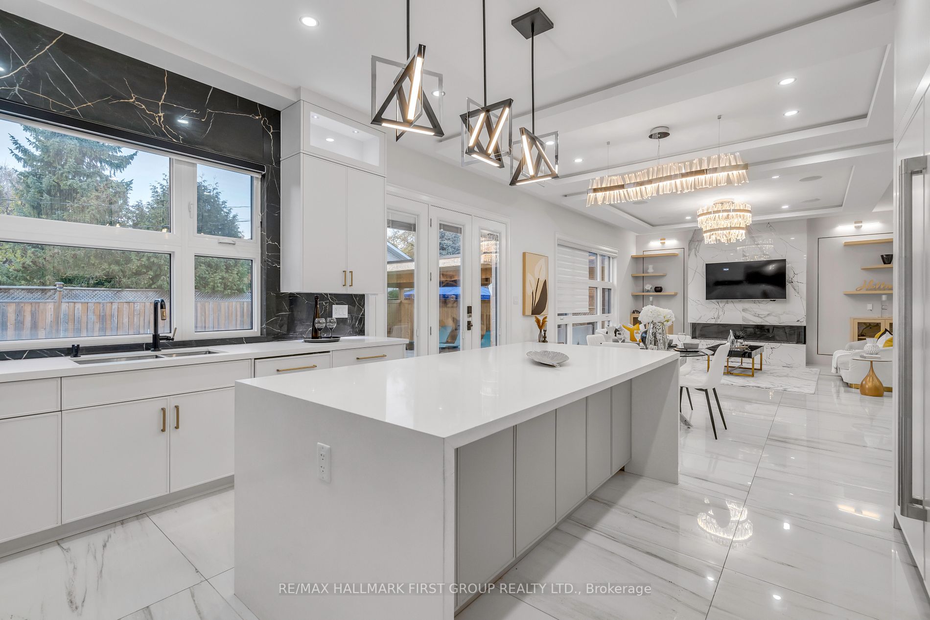 246 Edenbridge Drive