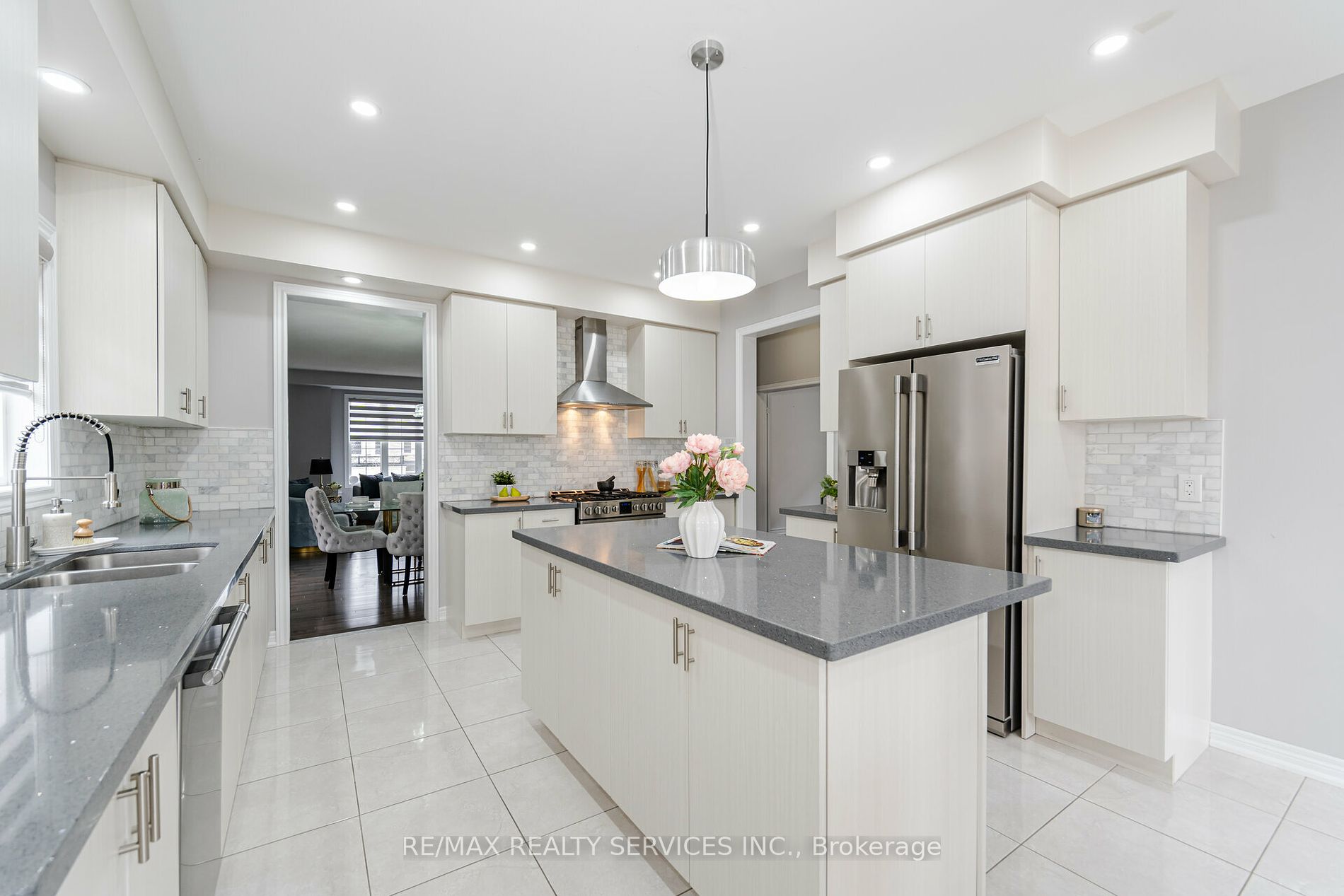 63 Blackberry Valley Cres