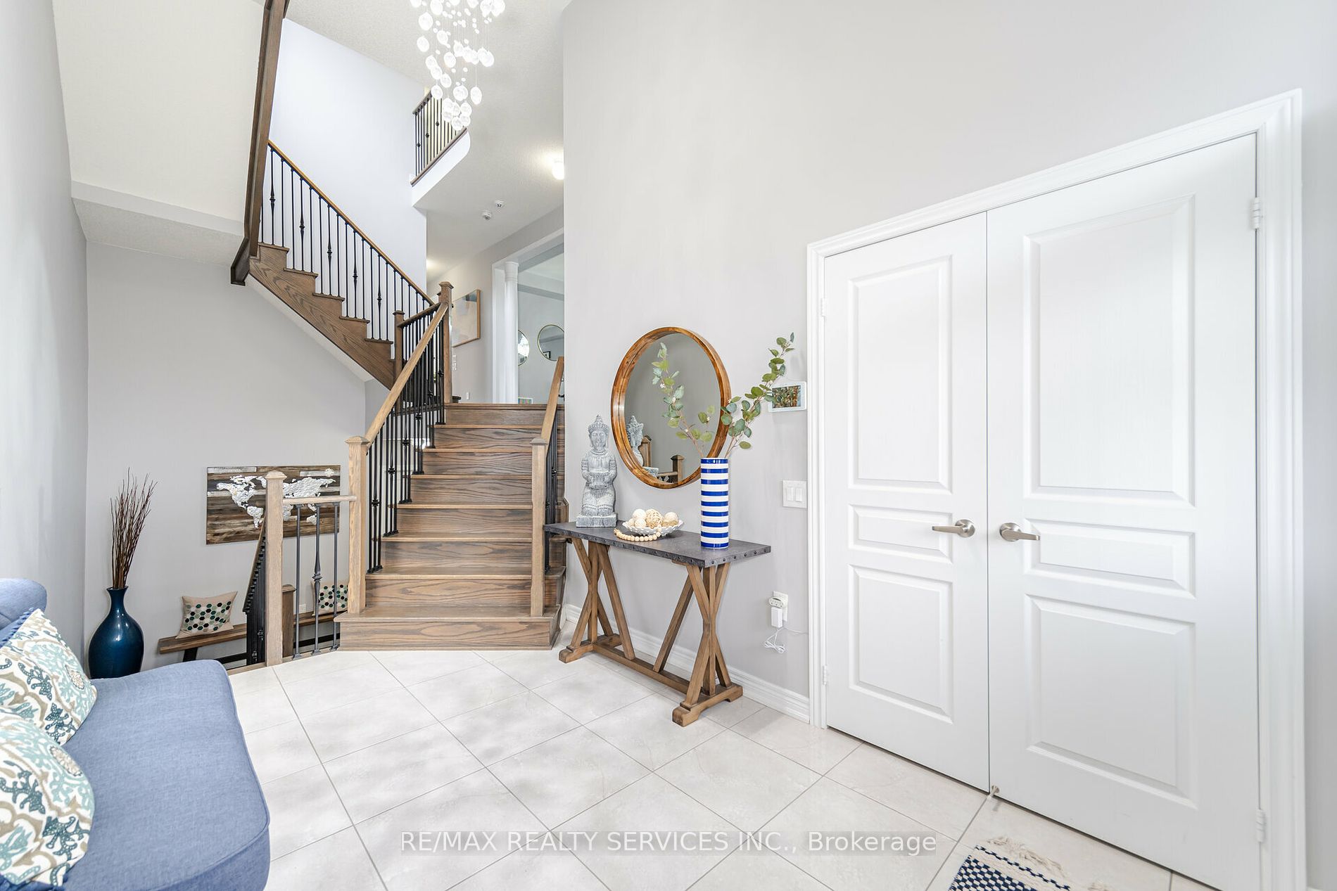 63 Blackberry Valley Cres