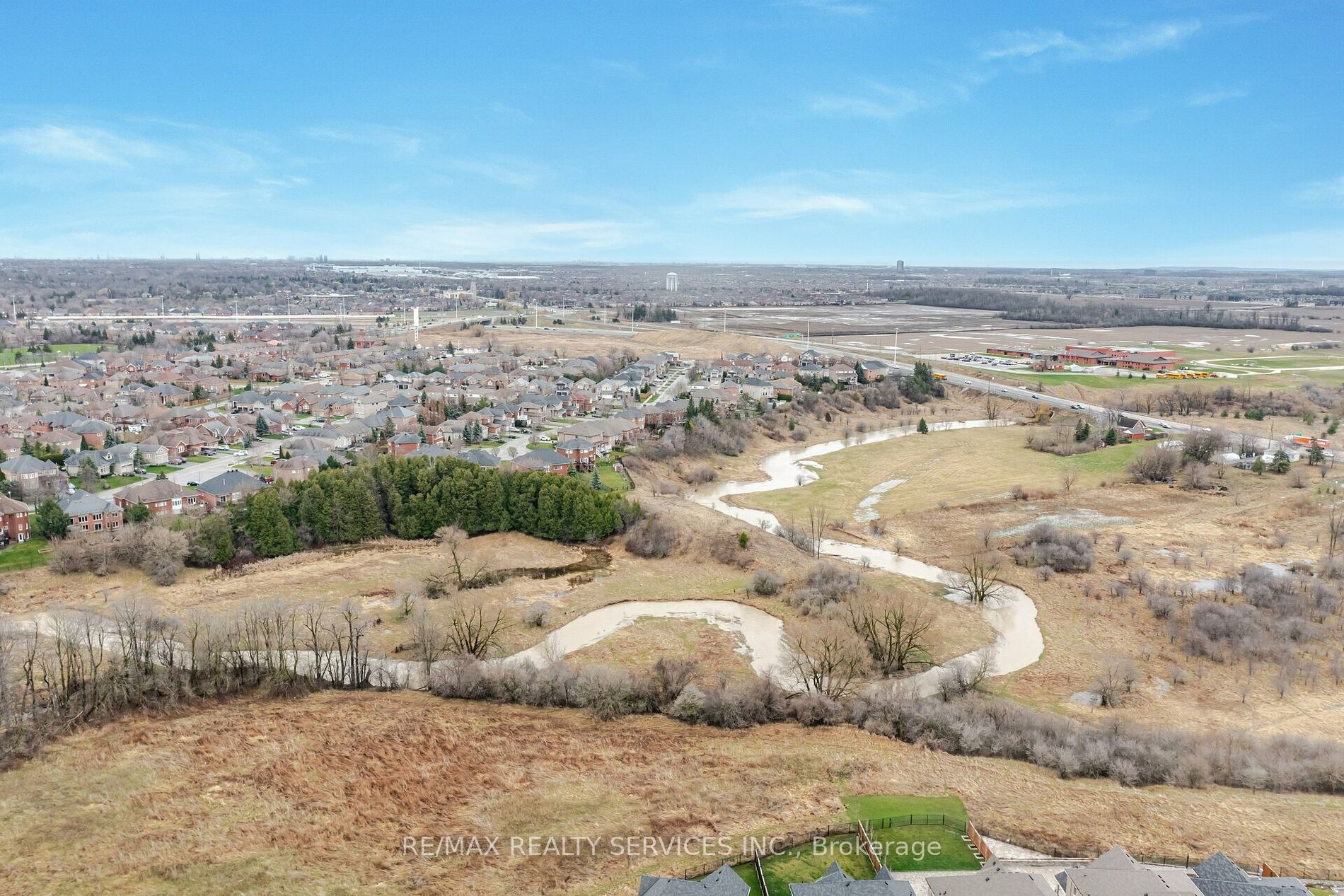 63 Blackberry Valley Cres