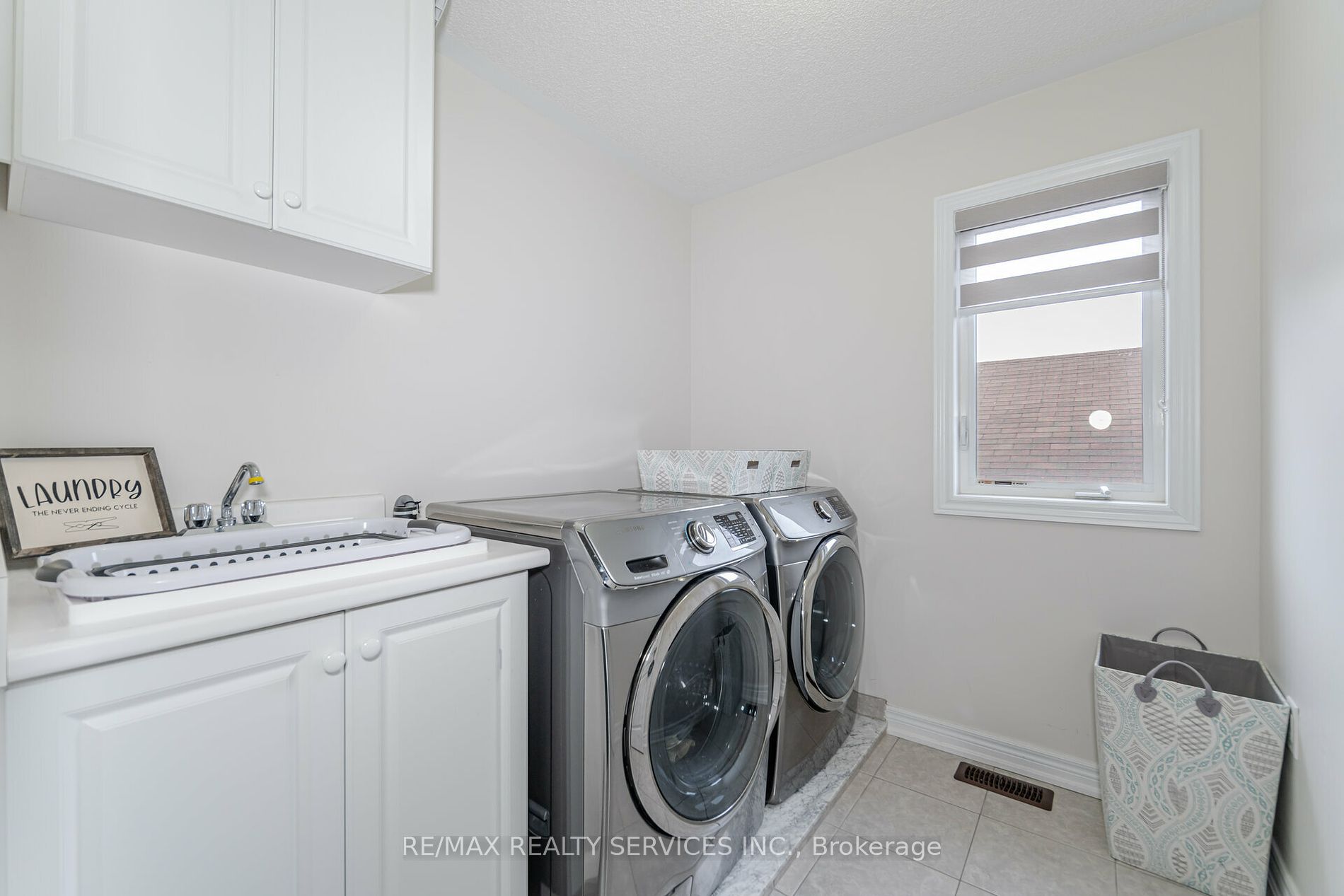 63 Blackberry Valley Cres
