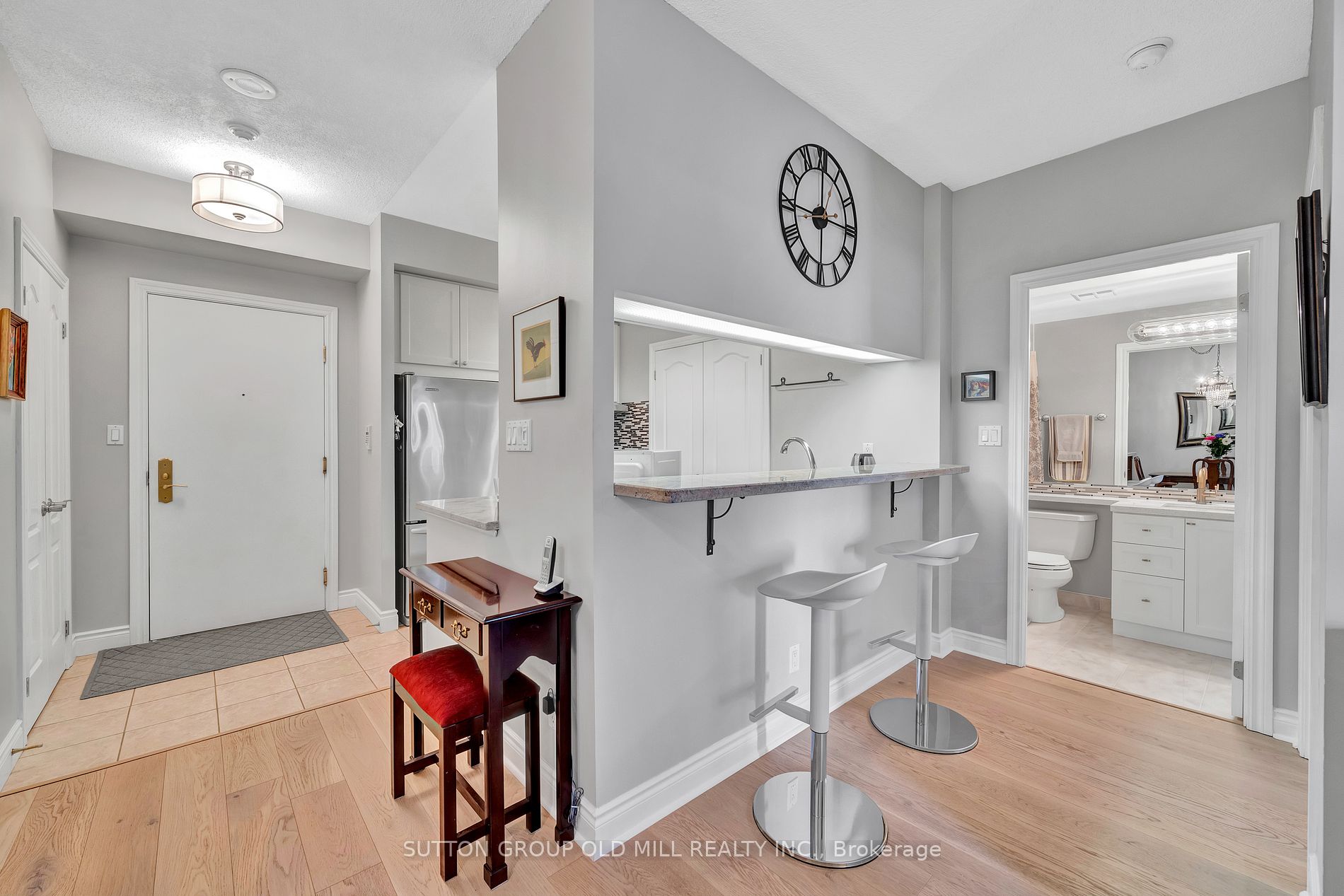 2 Aberfoyle Crescent, #411