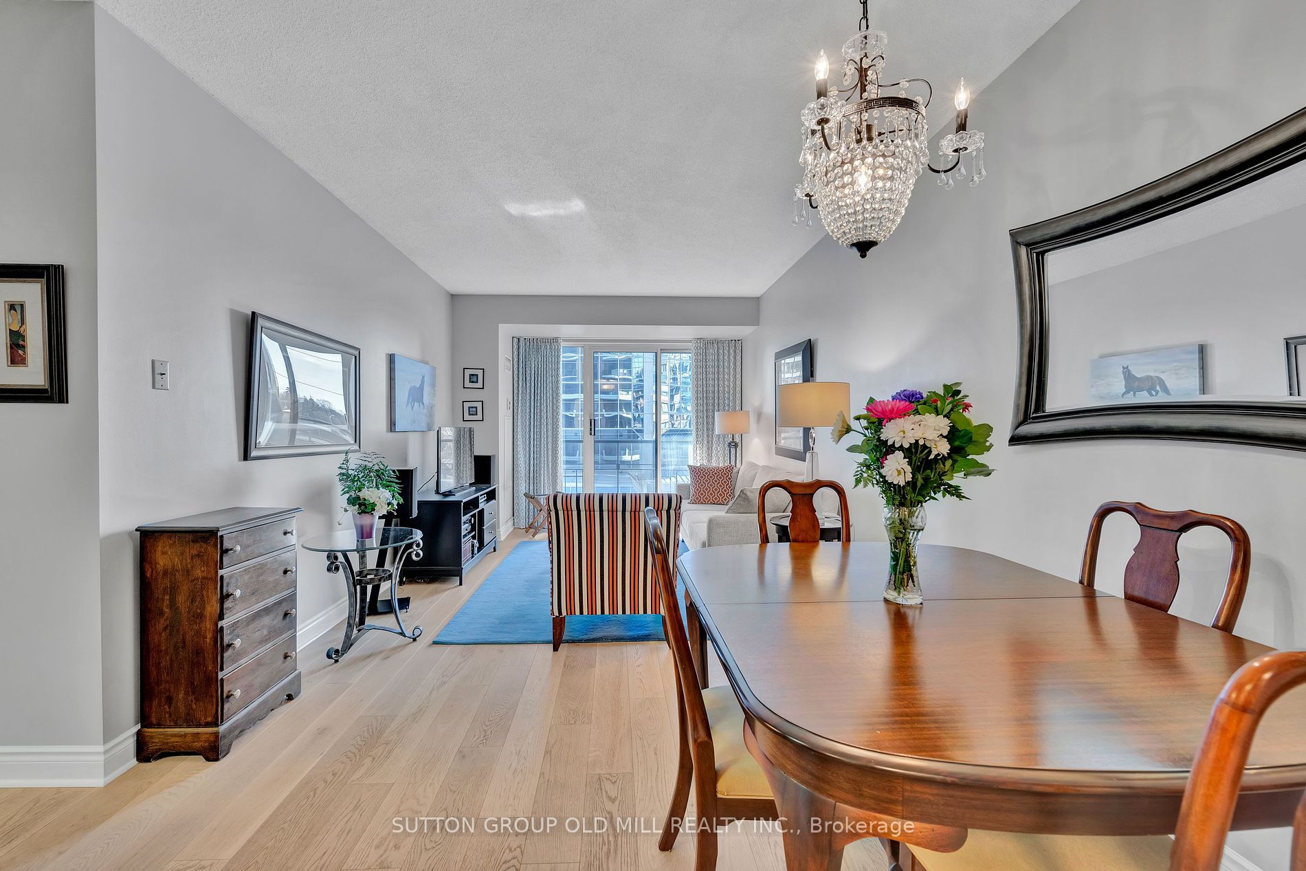 2 Aberfoyle Crescent, #411