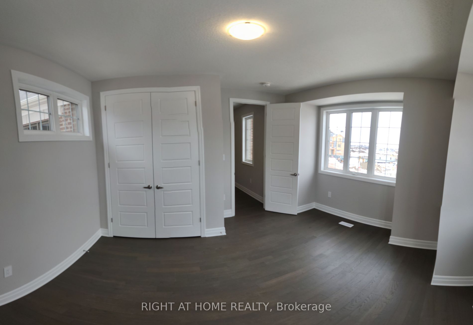 3048 John Mckay Blvd