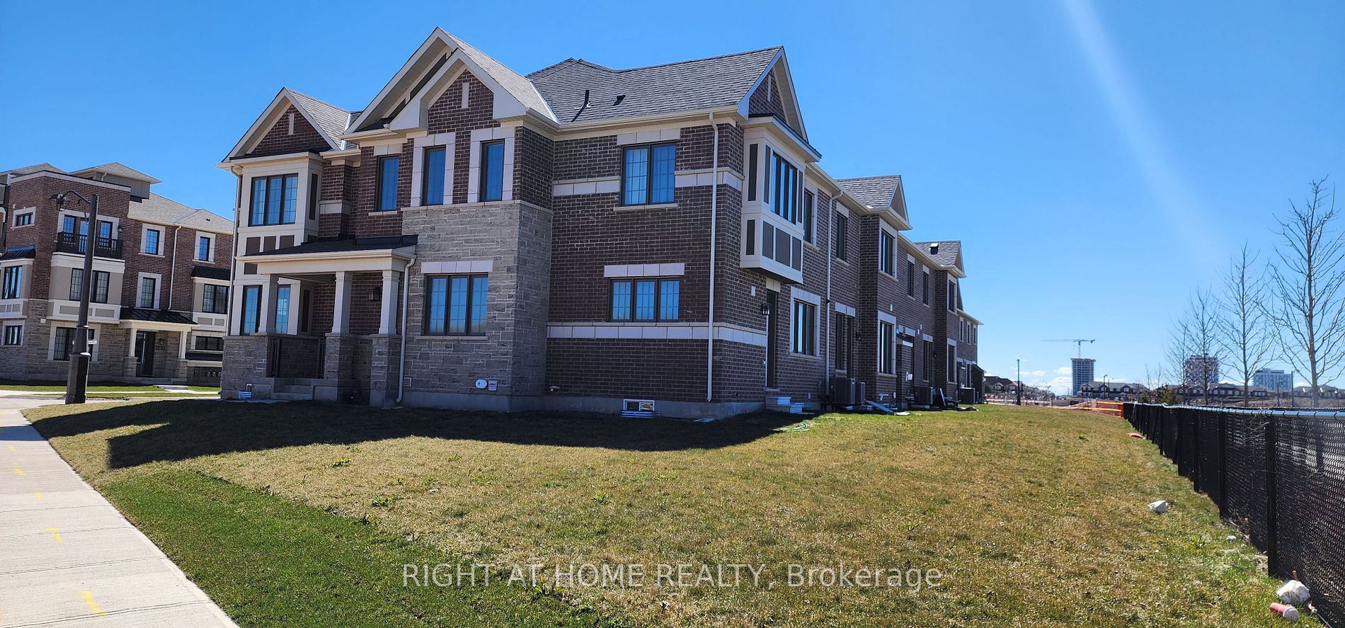 3048 John Mckay Blvd