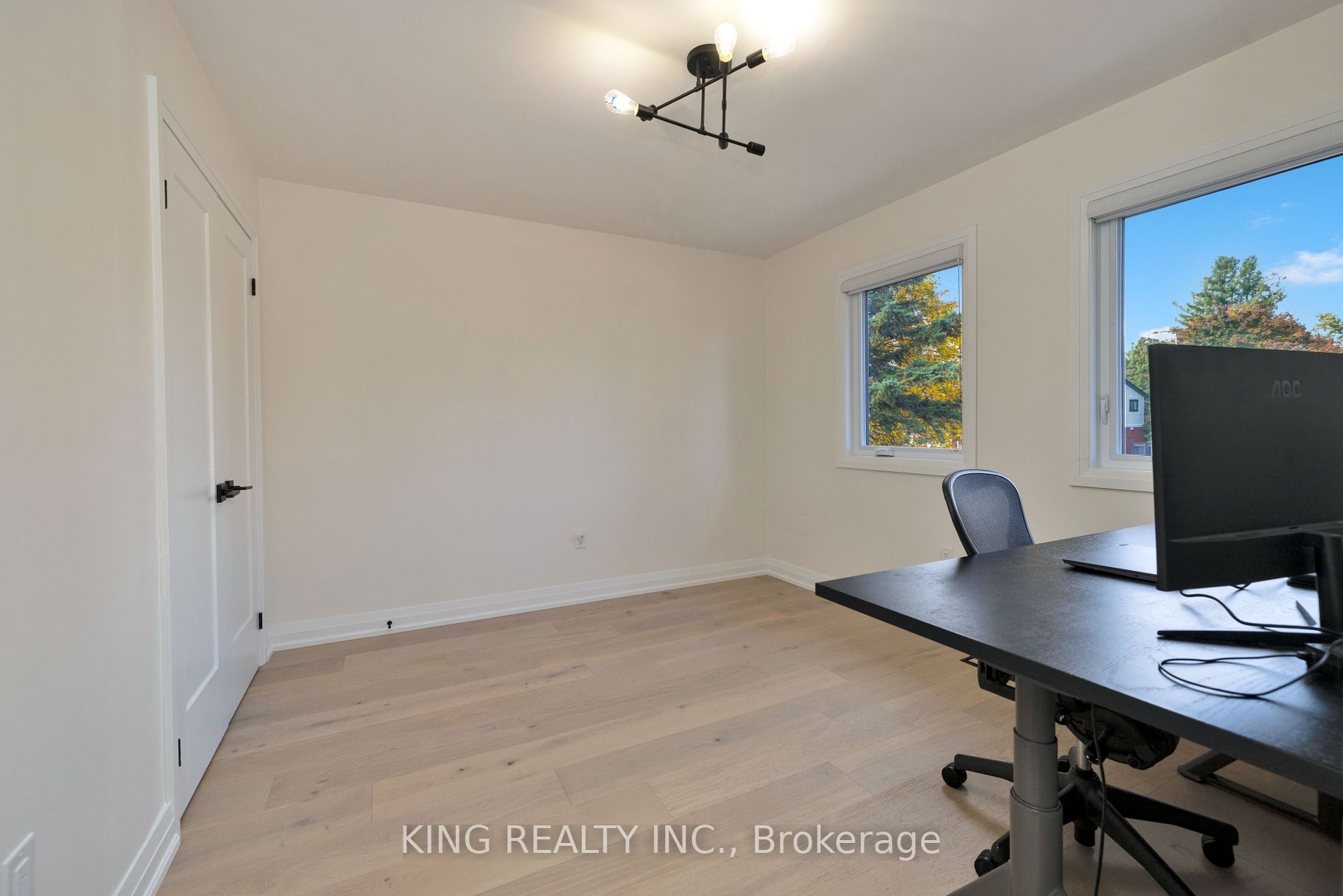 13 Ivan Ave