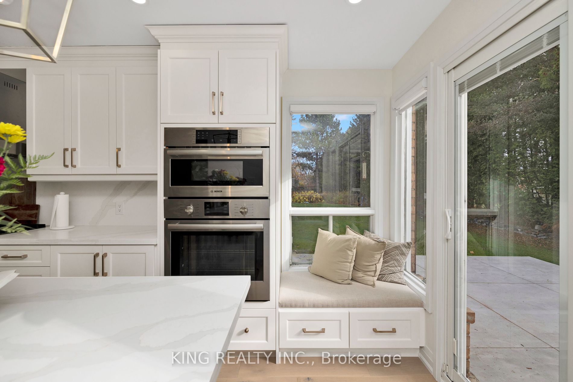 13 Ivan Ave