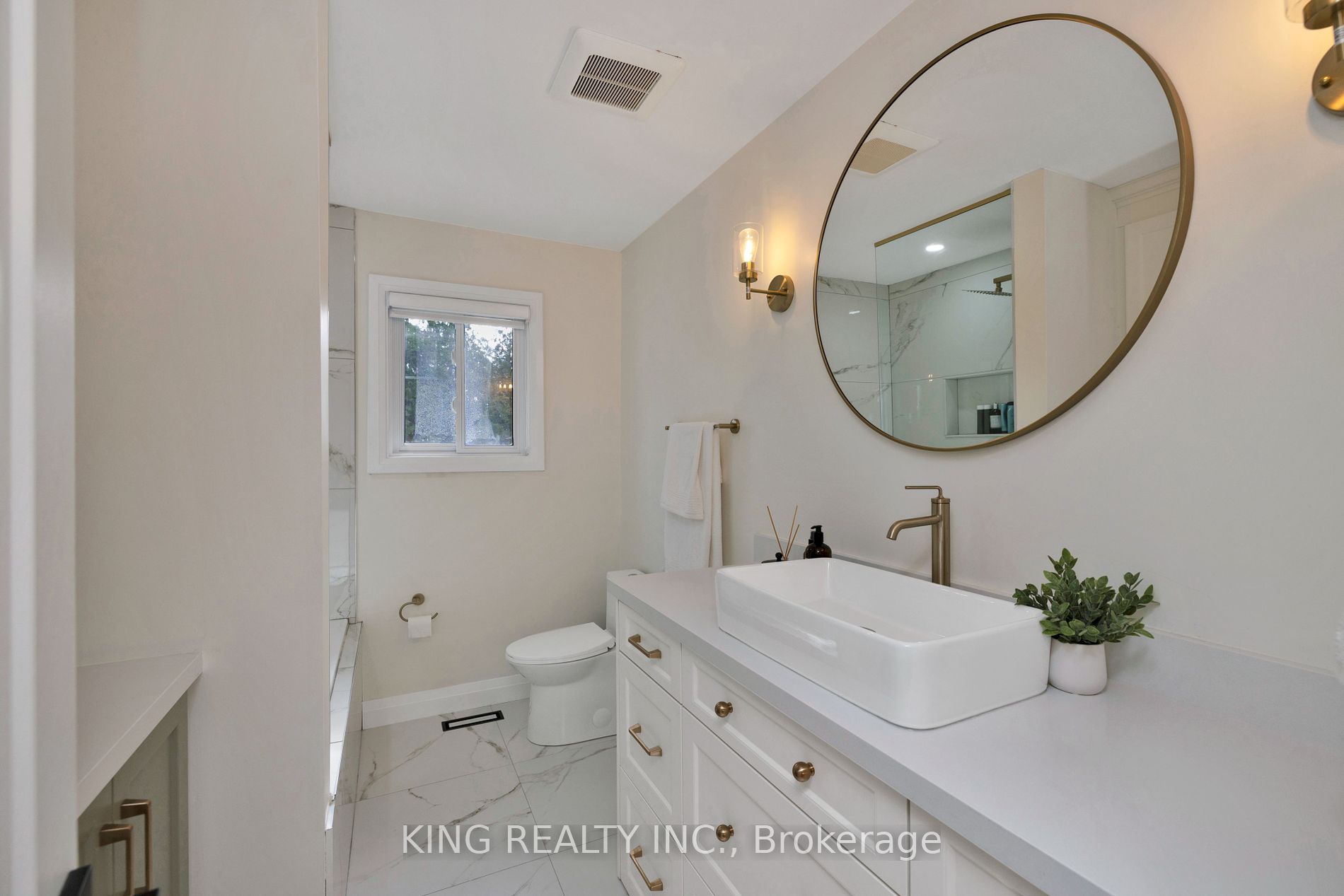 13 Ivan Ave