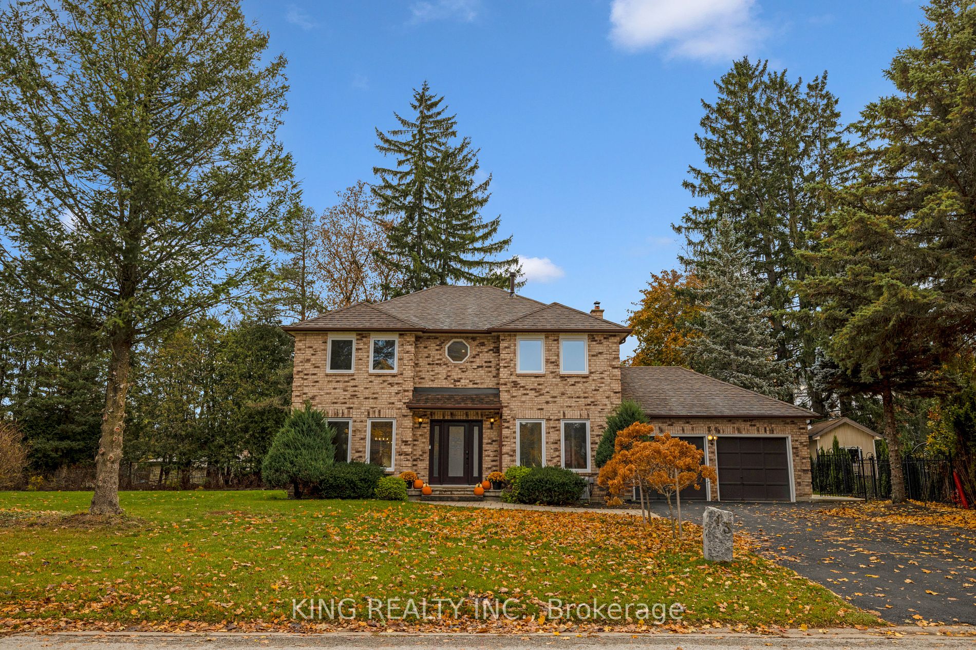 13 Ivan Ave