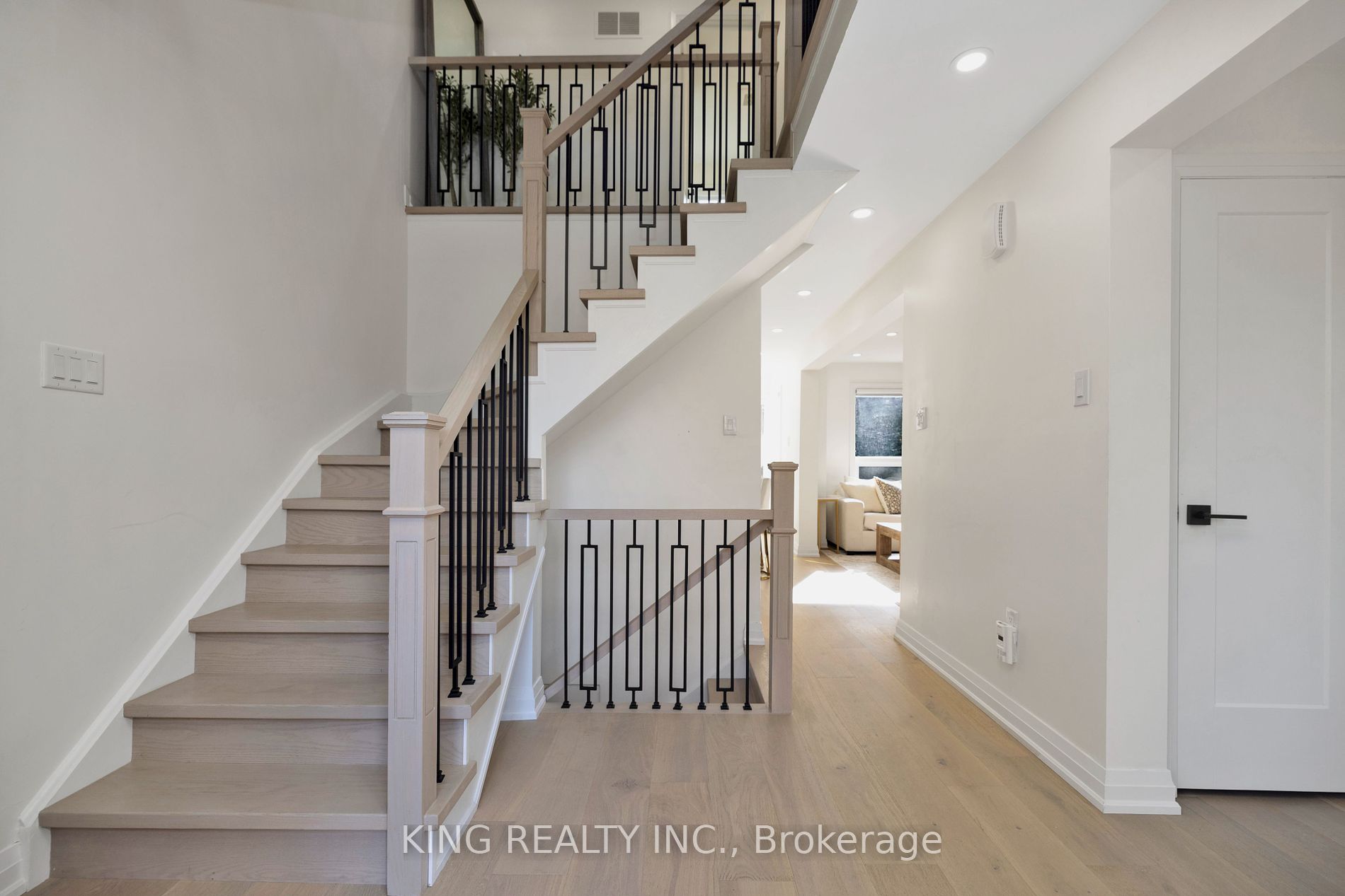 13 Ivan Ave