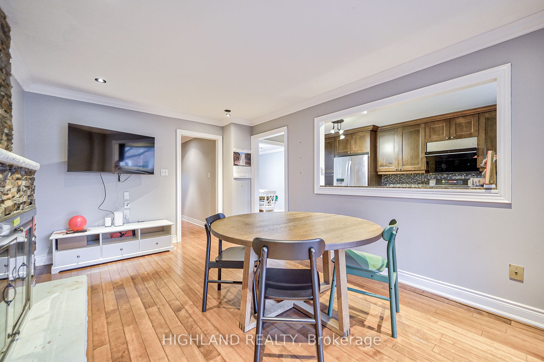 5764 Turney Dr