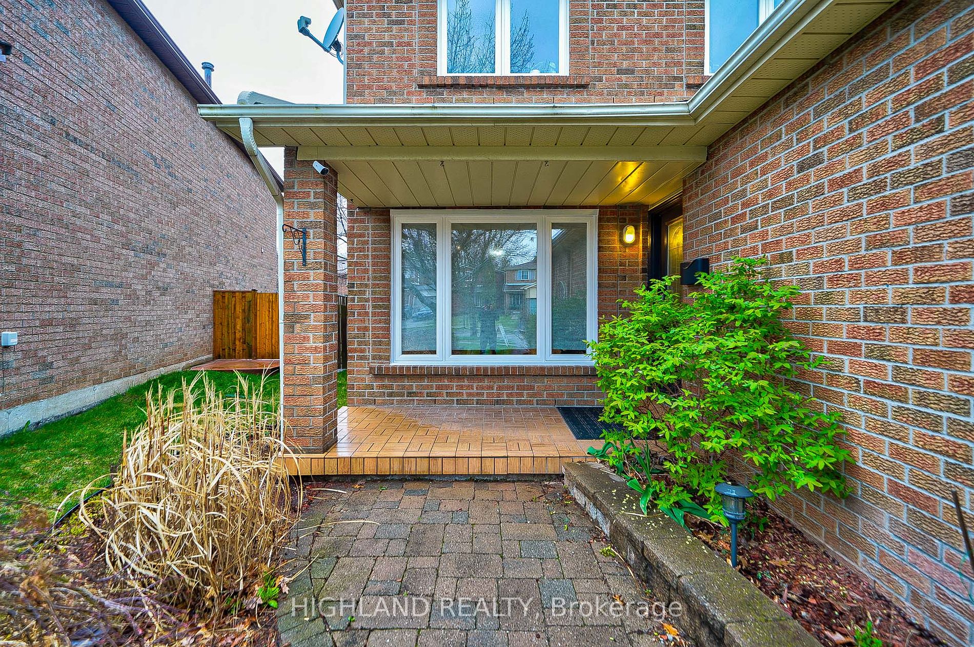 5764 Turney Dr