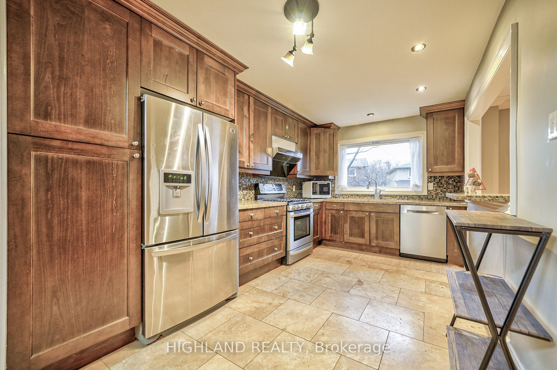 5764 Turney Dr