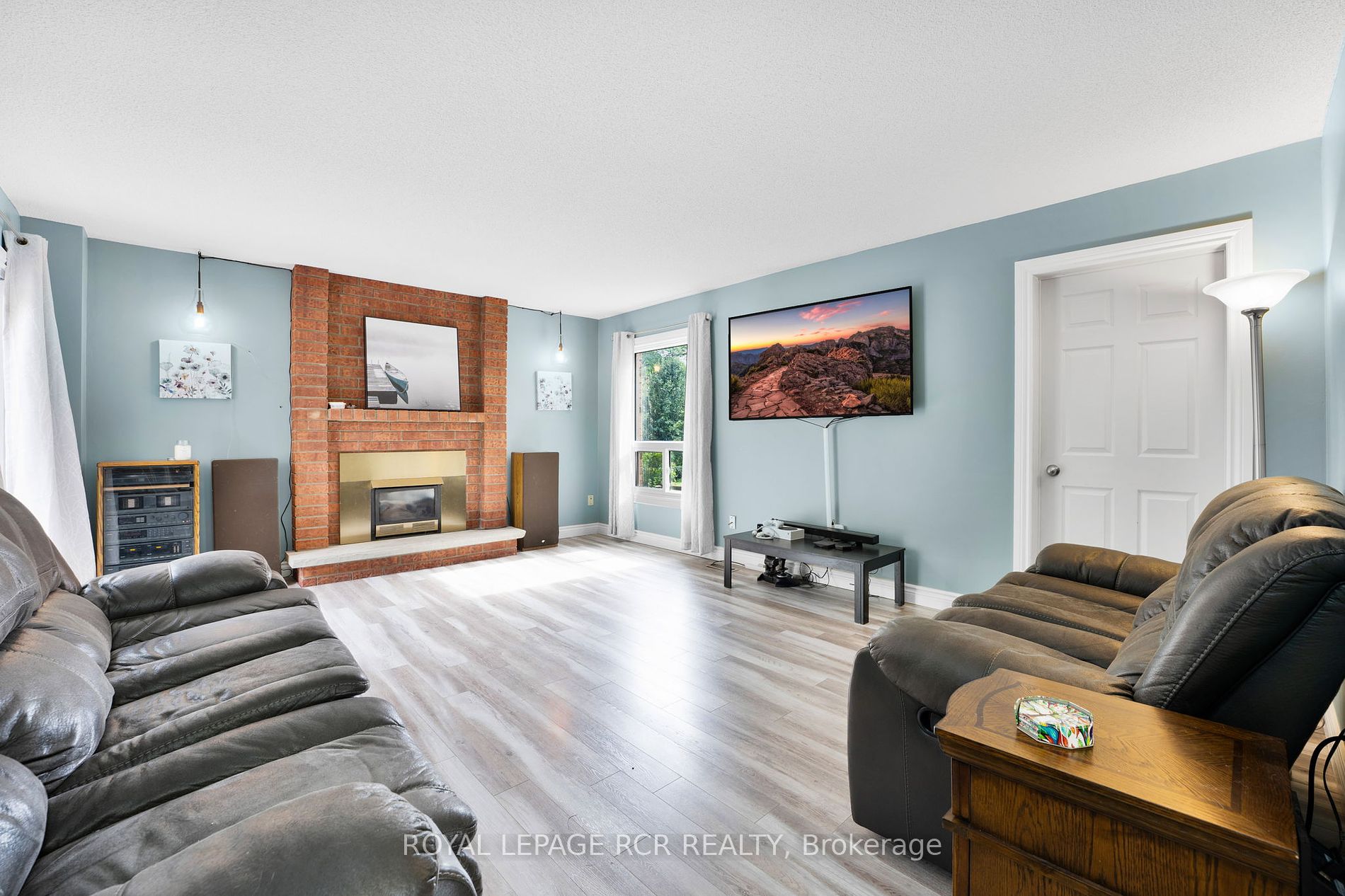 22 Ridelle Crt