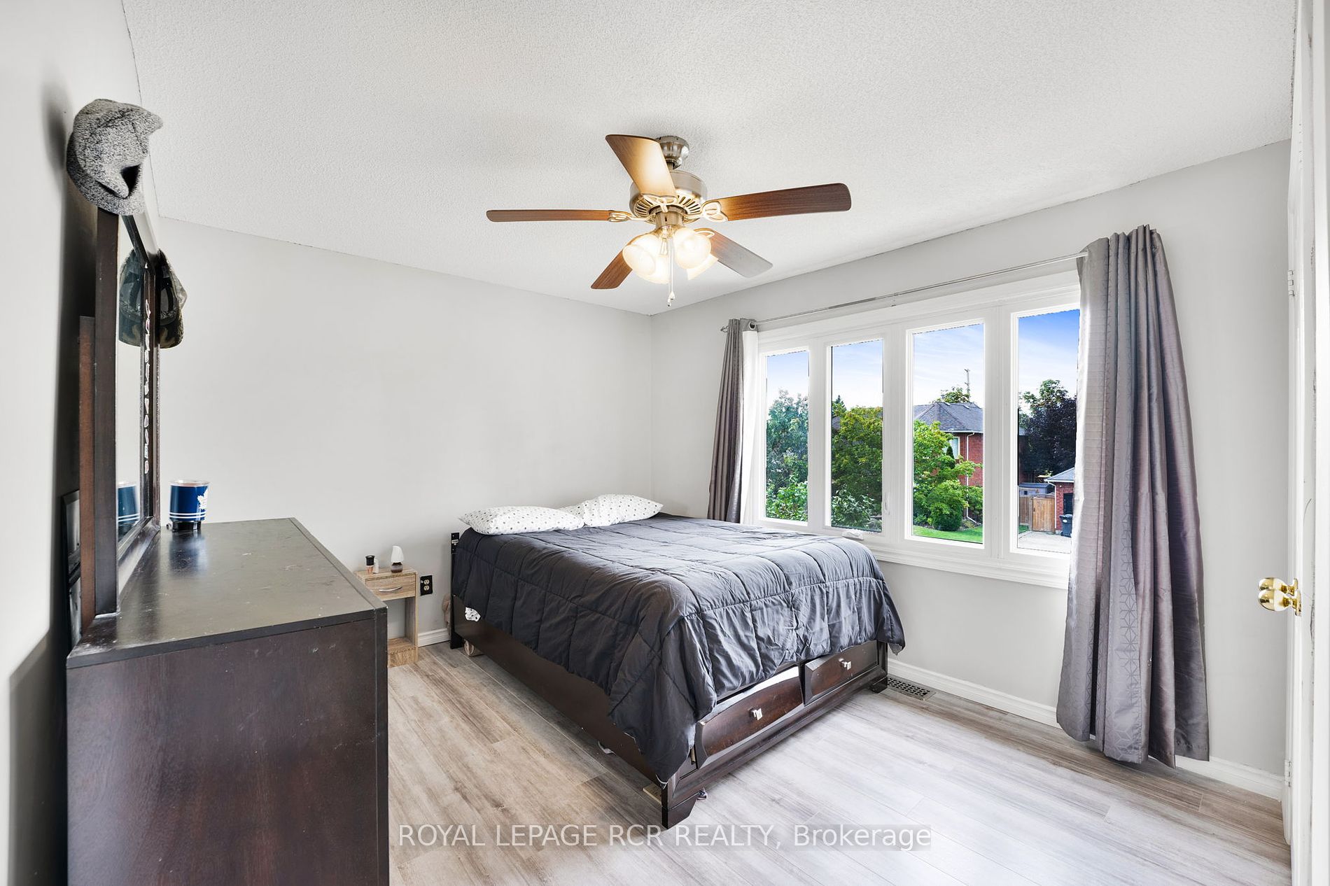 22 Ridelle Crt