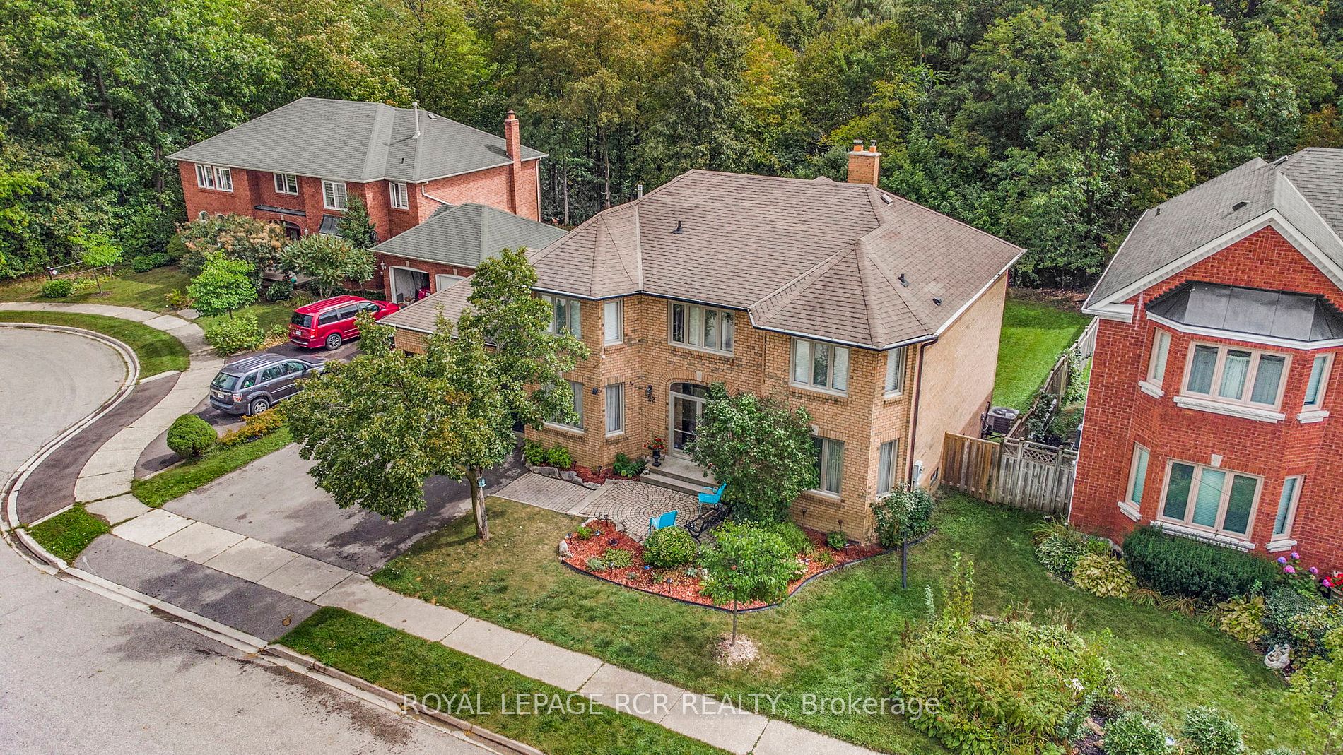 22 Ridelle Crt