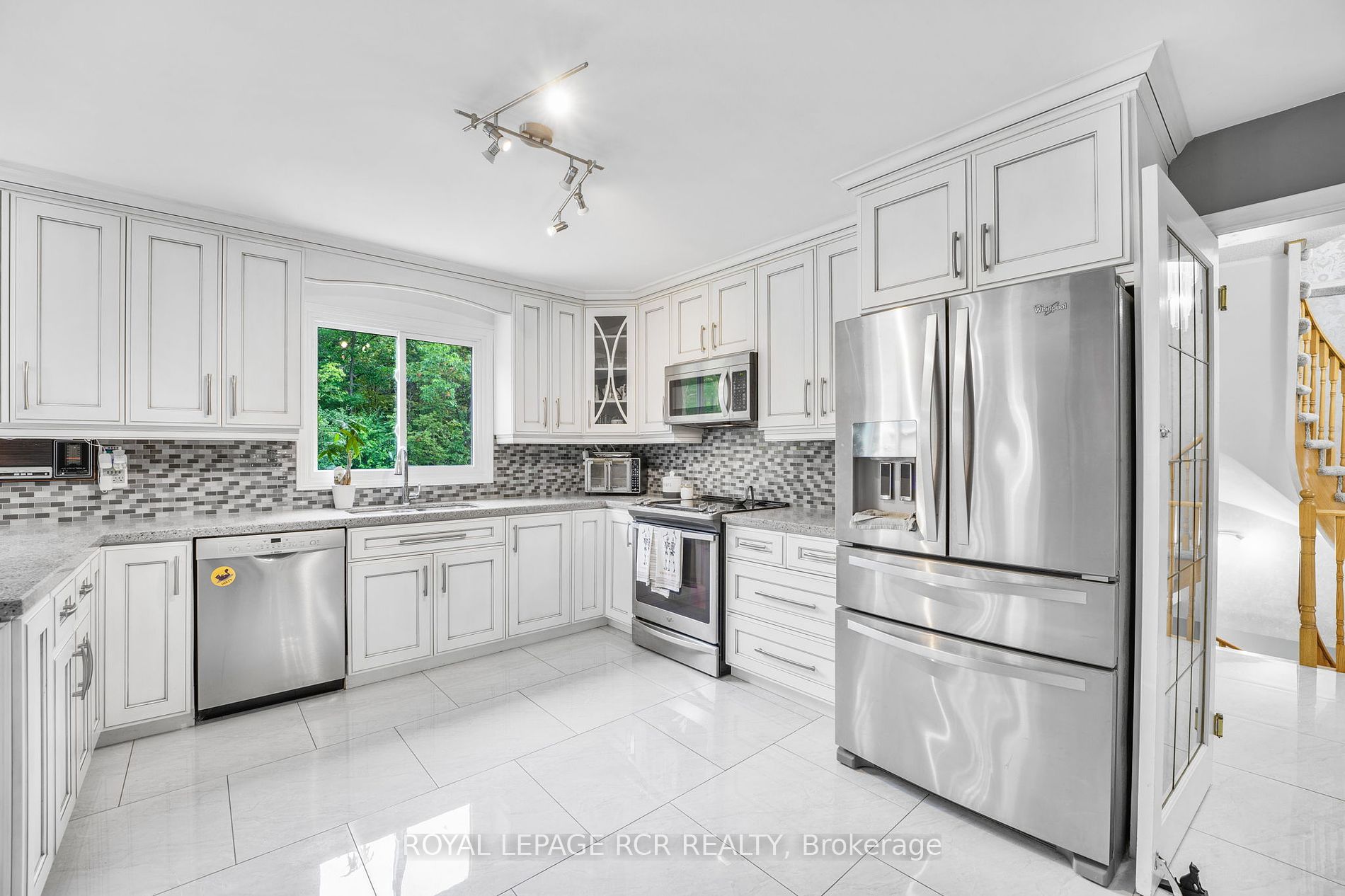 22 Ridelle Crt