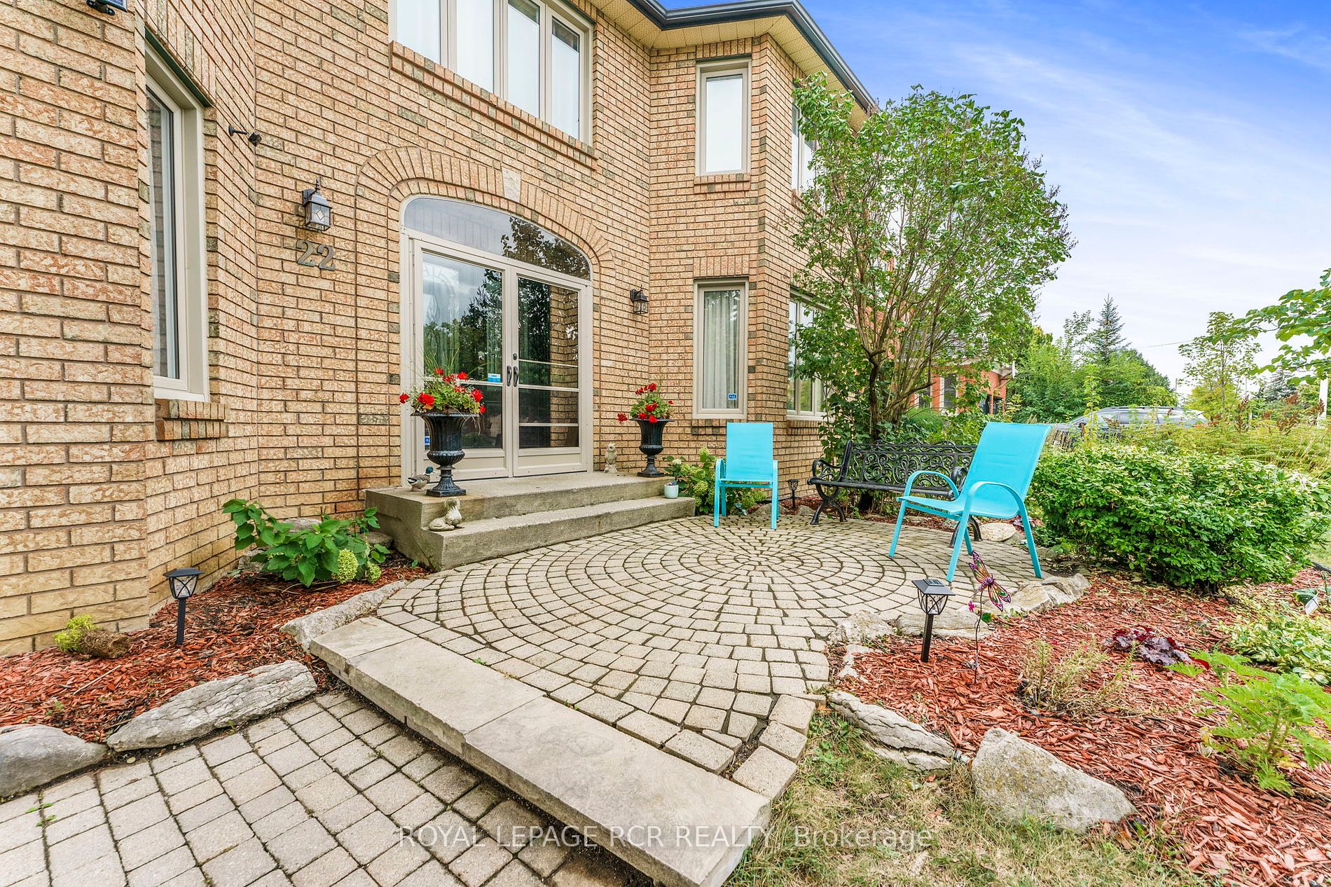 22 Ridelle Crt