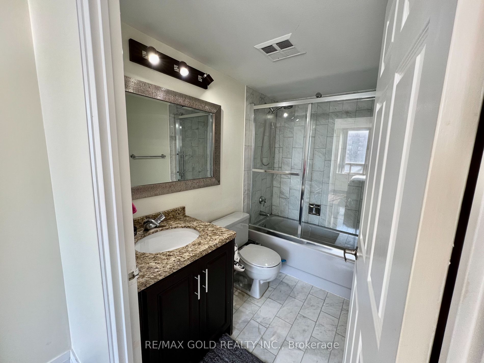 265 Enfield Place #903