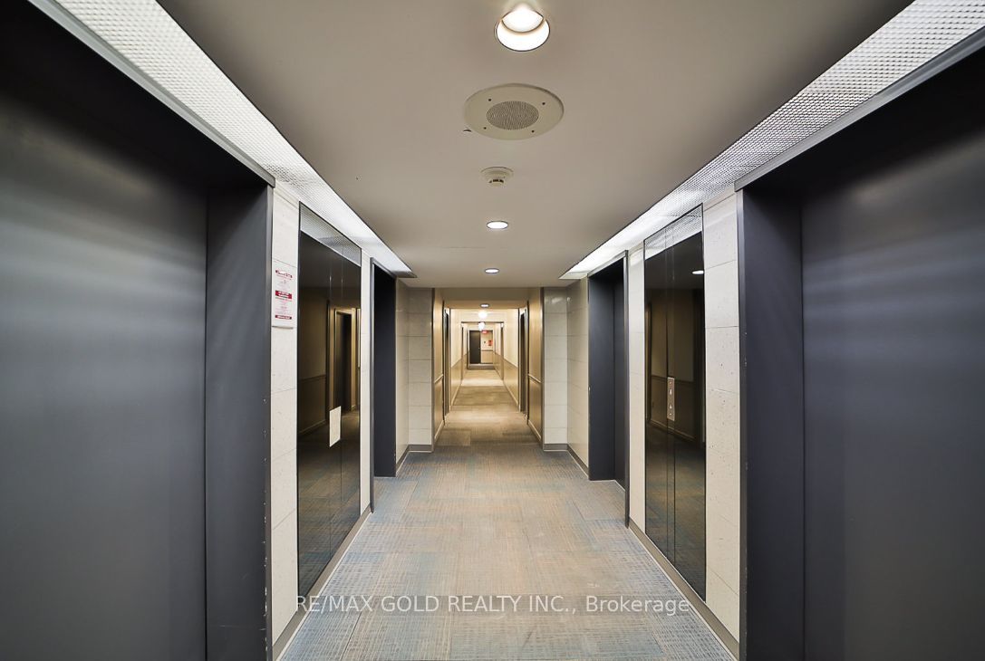 265 Enfield Place #903